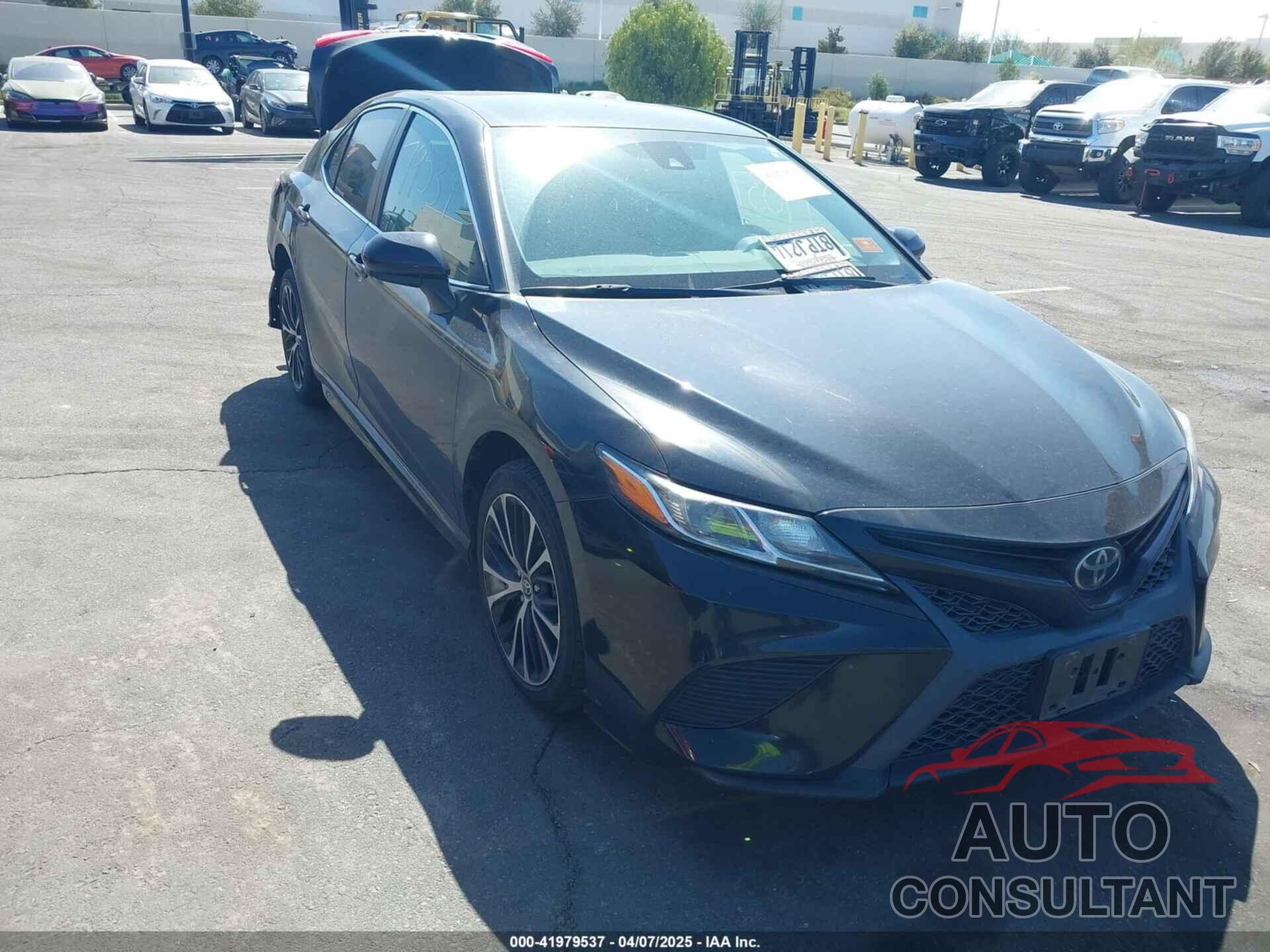 TOYOTA CAMRY 2020 - 4T1G11AK6LU372078