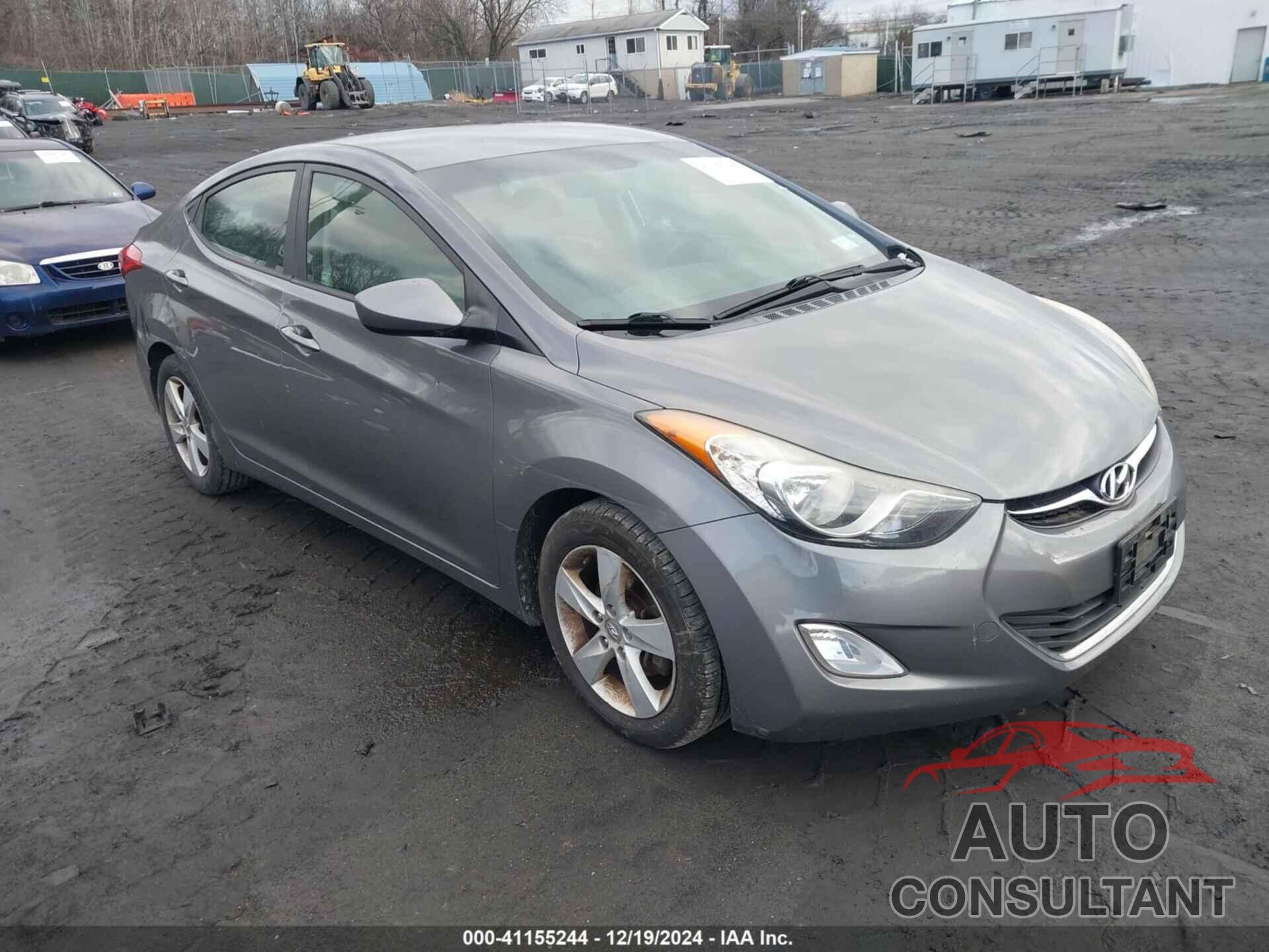 HYUNDAI ELANTRA 2013 - 5NPDH4AE5DH389691