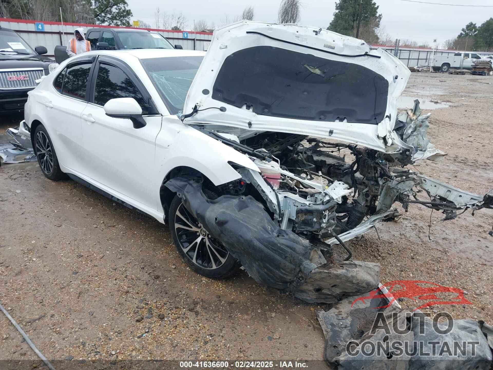 TOYOTA CAMRY 2020 - 4T1G11AK4LU398940