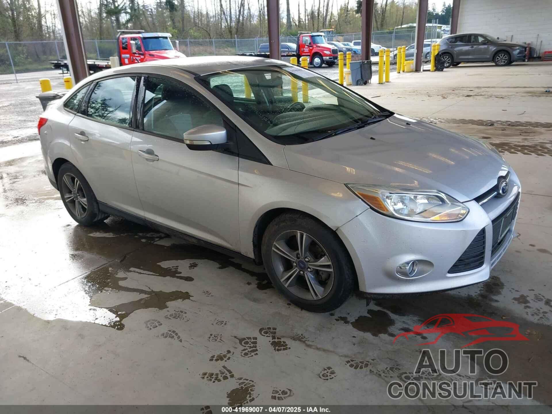 FORD FOCUS 2014 - 1FADP3F28EL433519