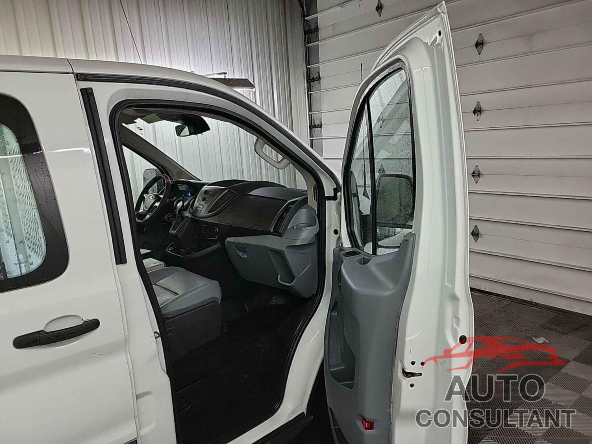 FORD TRANSIT-150 2017 - 1FTYE1YM2HKA82251