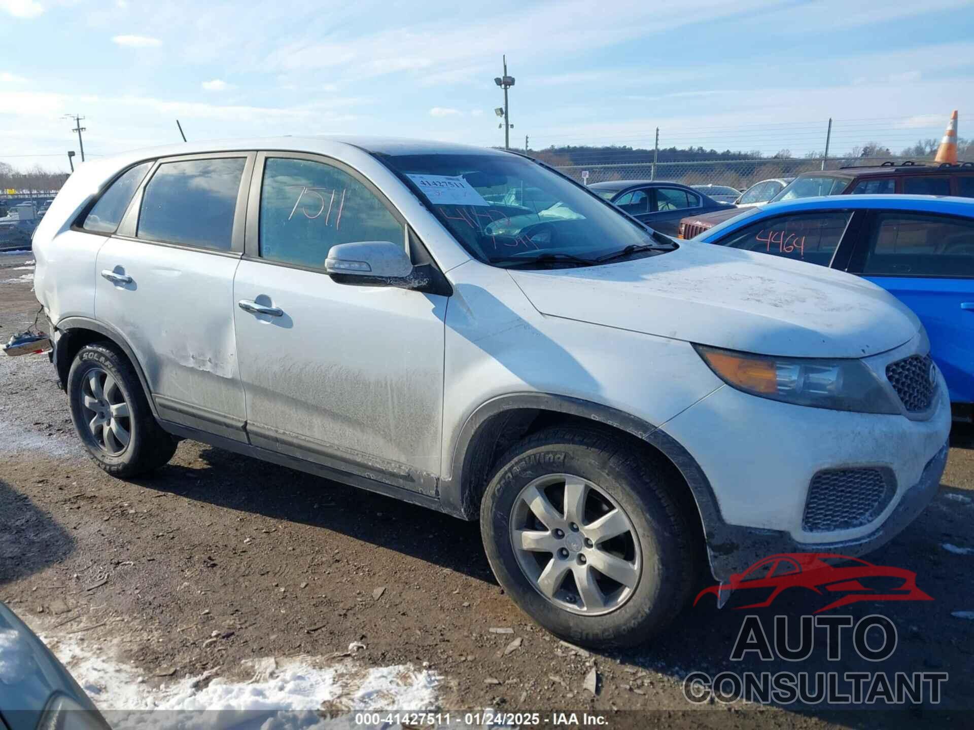 KIA SORENTO 2011 - 5XYKT3A12BG008297