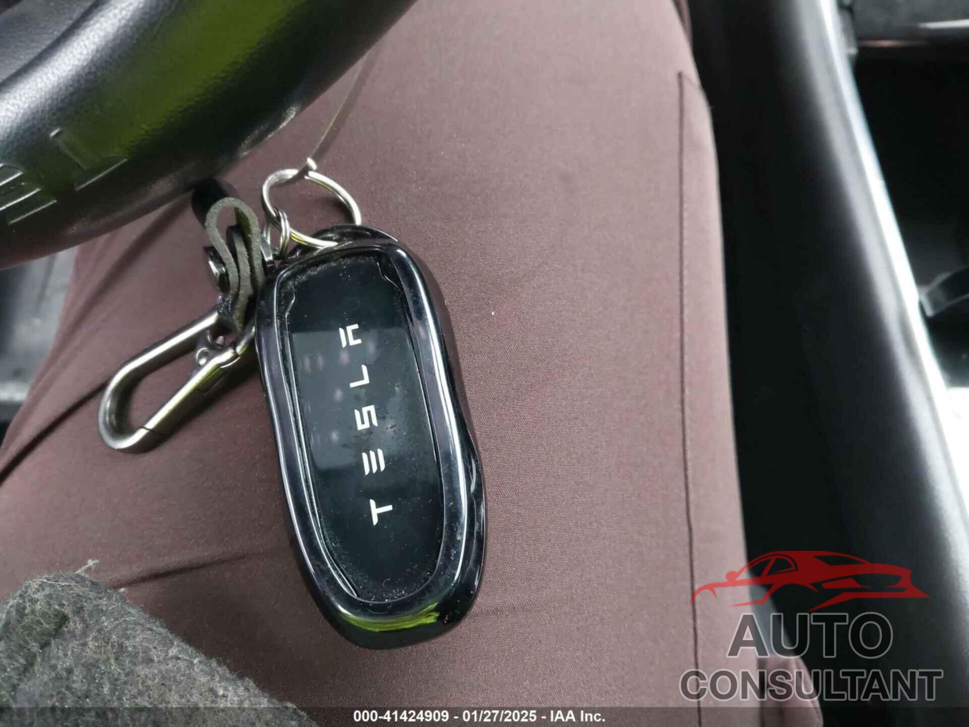TESLA MODEL 3 2020 - 5YJ3E1EBXLF770064