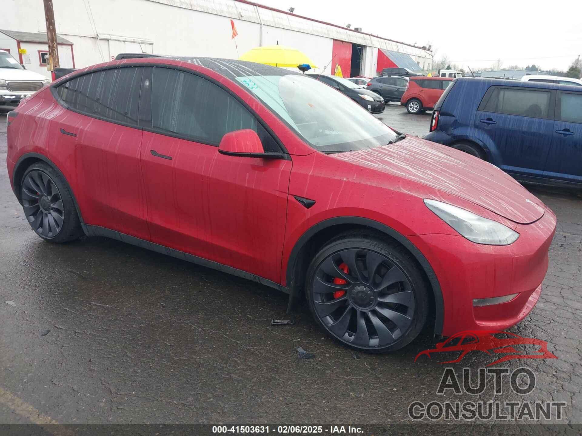 TESLA MODEL Y 2024 - 7SAYGDEF2RF050399