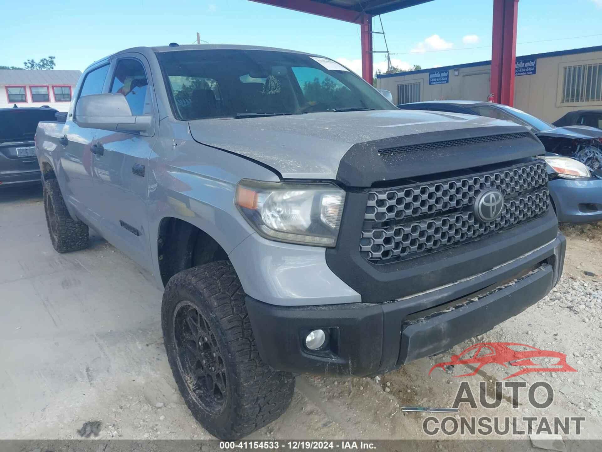 TOYOTA TUNDRA 2019 - 5TFDW5F18KX787366