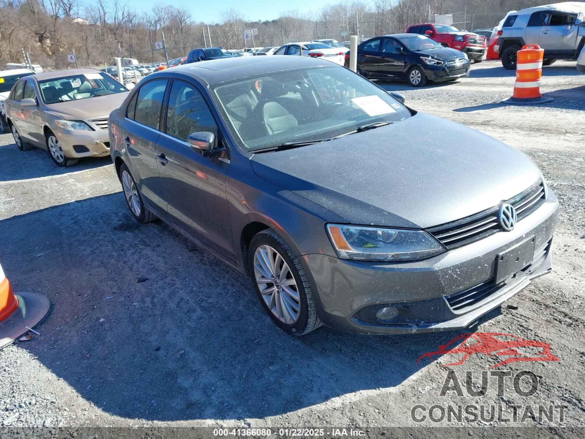 VOLKSWAGEN JETTA 2011 - 3VWLZ7AJ7BM366408