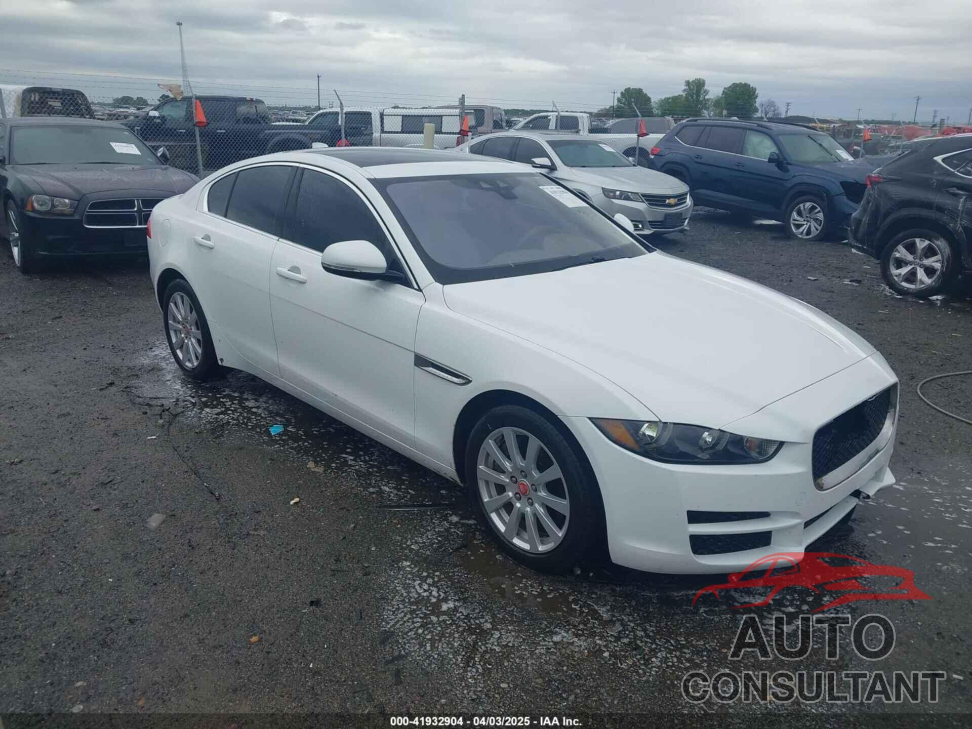 JAGUAR XE 2019 - SAJAR4FX9KCP48142