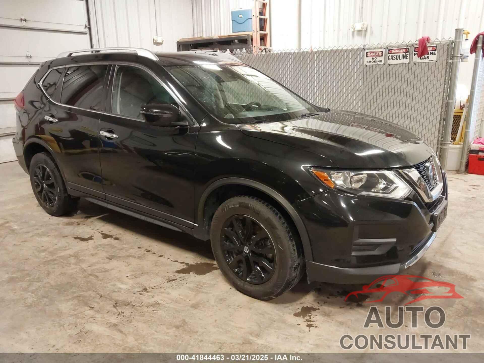 NISSAN ROGUE 2019 - KNMAT2MV7KP529761
