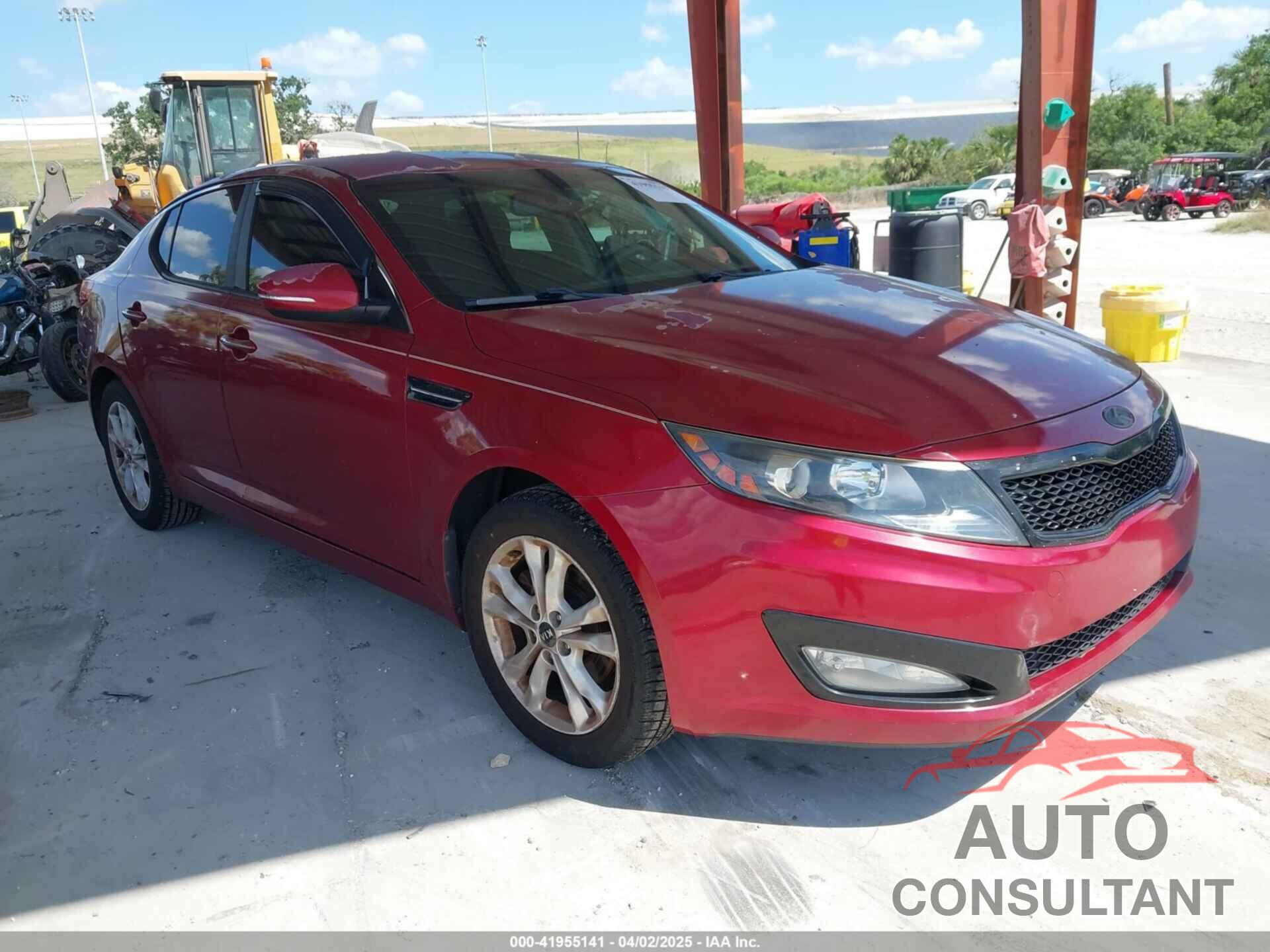 KIA OPTIMA 2011 - KNAGN4A75B5185281
