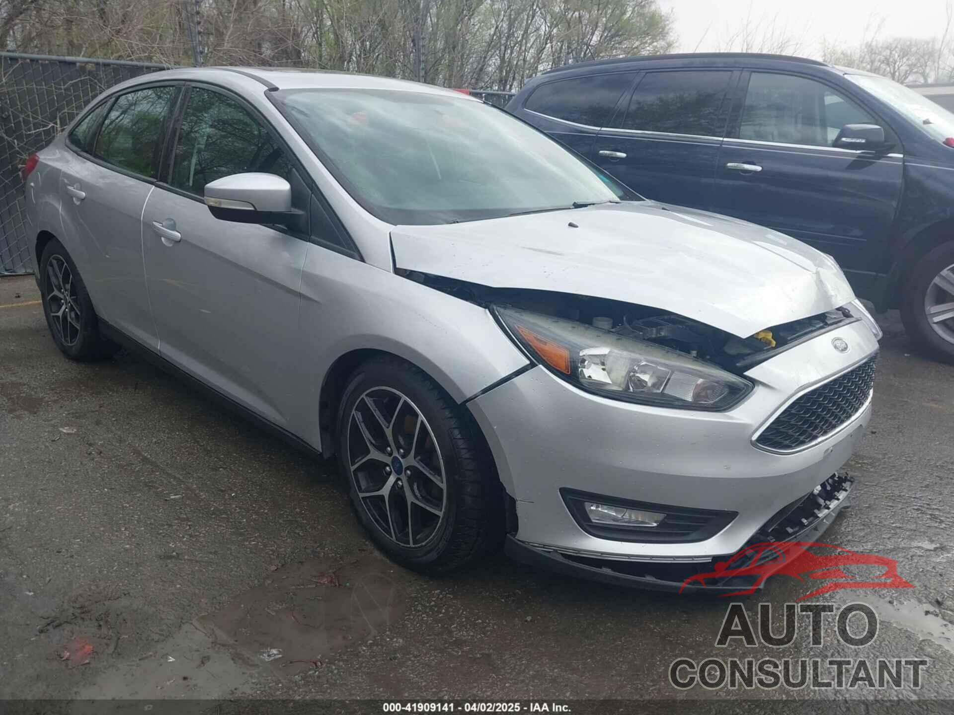 FORD FOCUS 2017 - 1FADP3H24HL249695