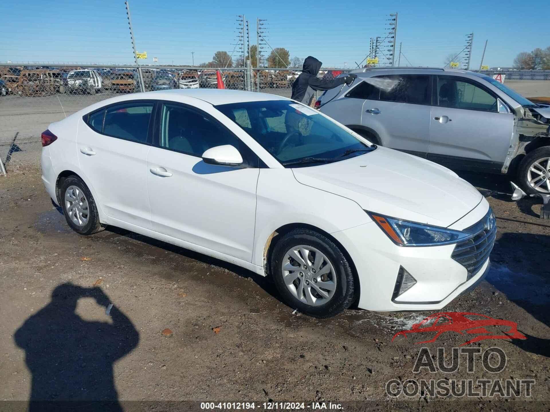 HYUNDAI ELANTRA 2020 - 5NPD74LF3LH610678