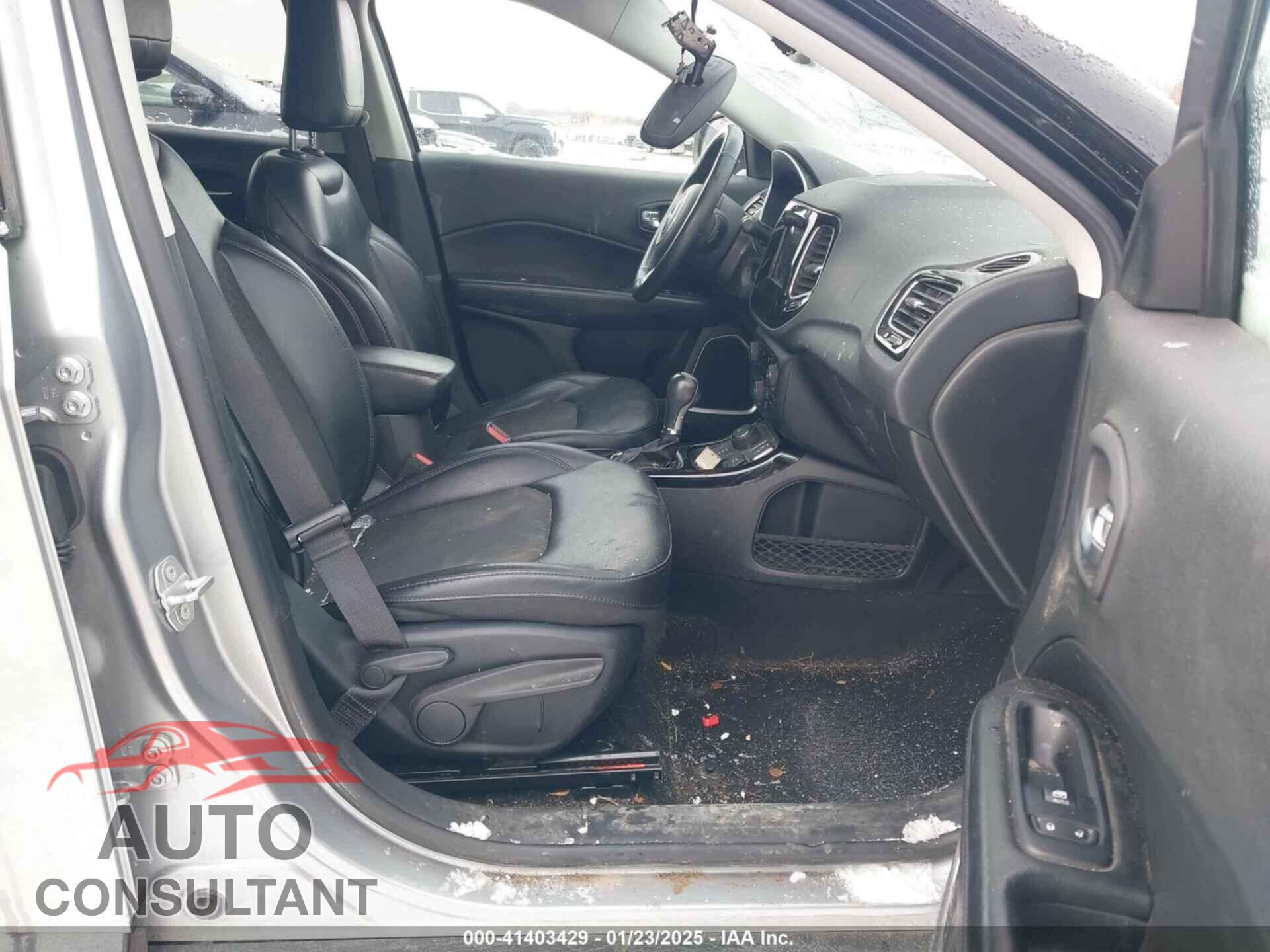 JEEP COMPASS 2019 - 3C4NJDBB5KT657245