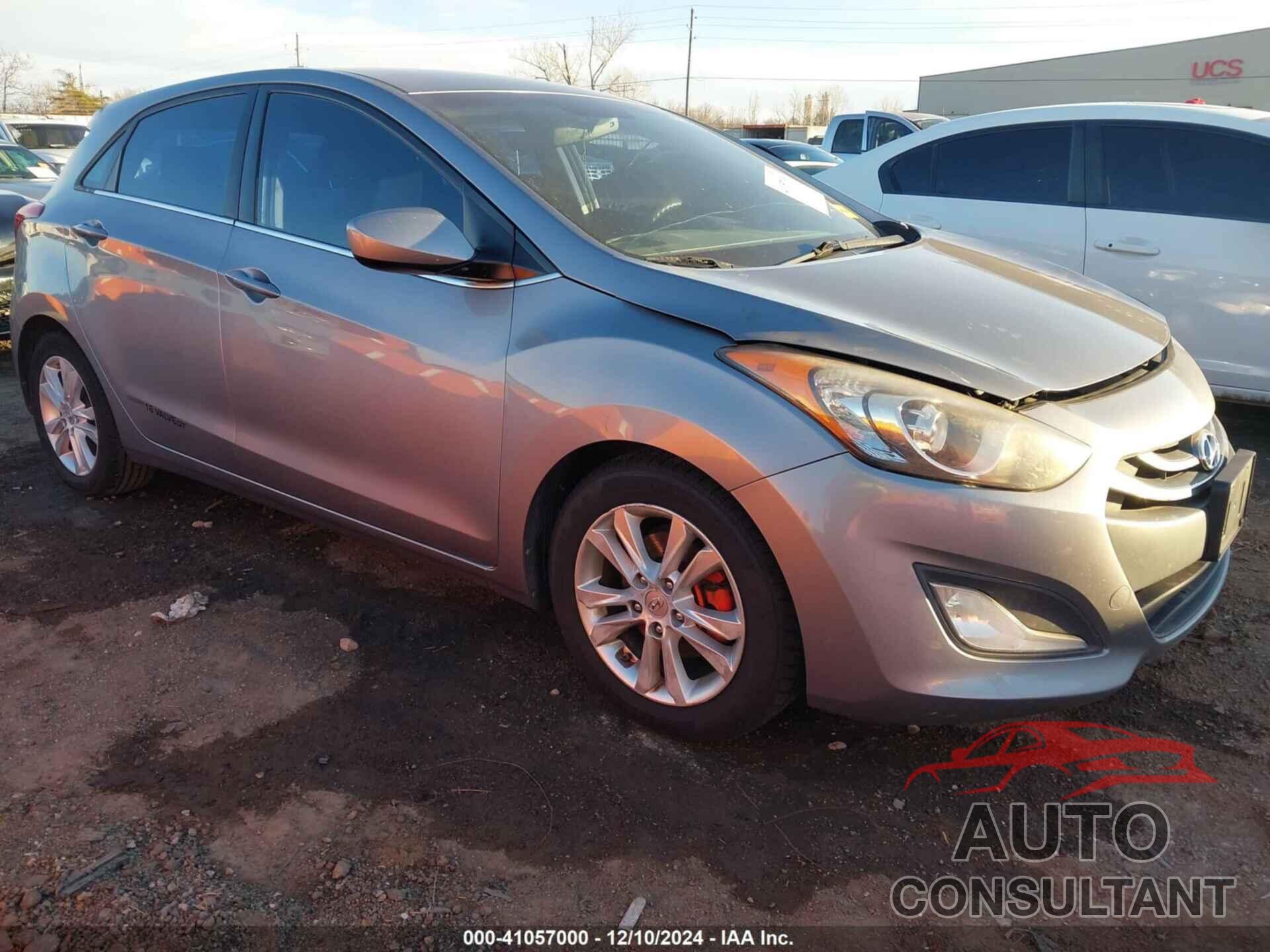 HYUNDAI ELANTRA GT 2013 - KMHD35LE0DU060951