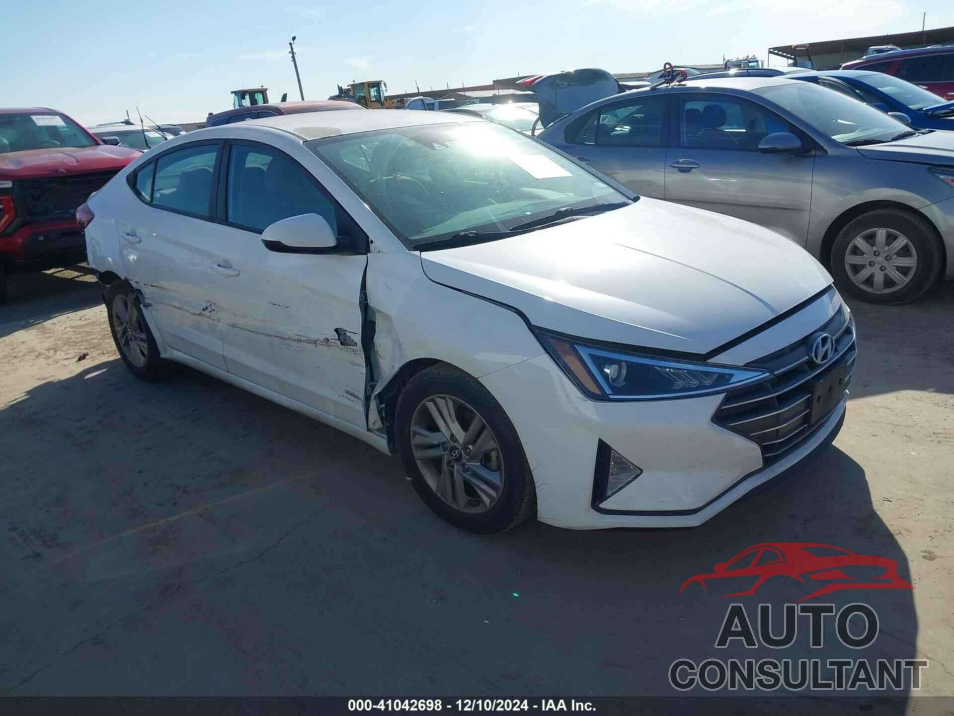 HYUNDAI ELANTRA 2019 - 5NPD84LFXKH407735