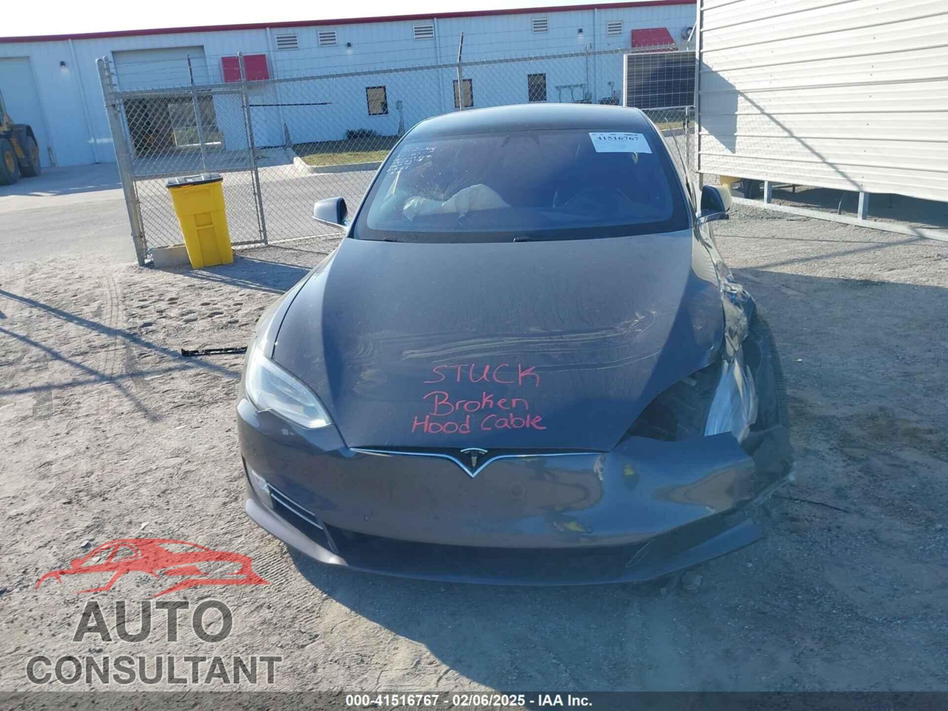 TESLA MODEL S 2017 - 5YJSA1E20HF200248