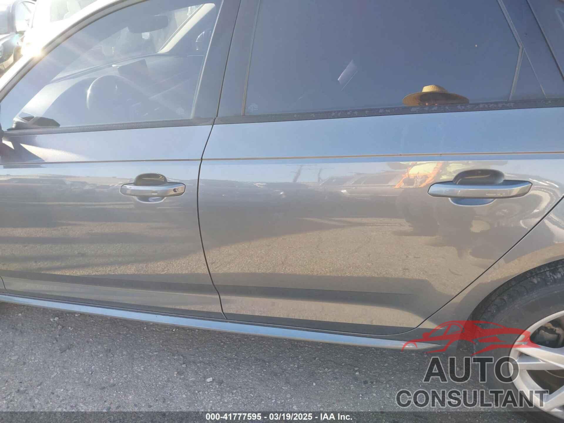 AUDI A4 2018 - WAUKMAF41JA122159