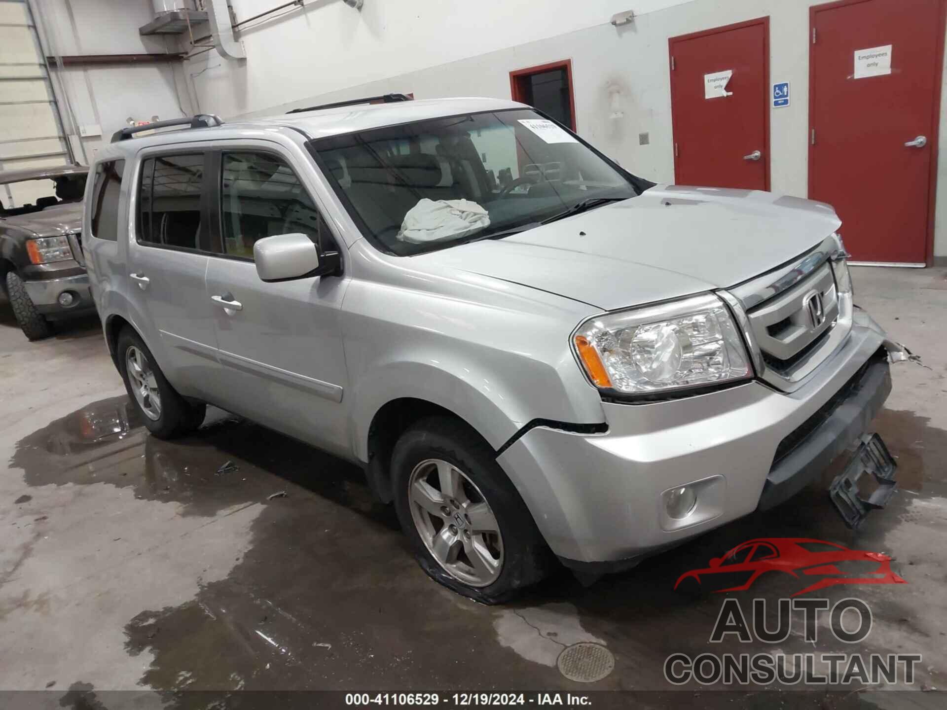 HONDA PILOT 2010 - 5FNYF4H48AB015266