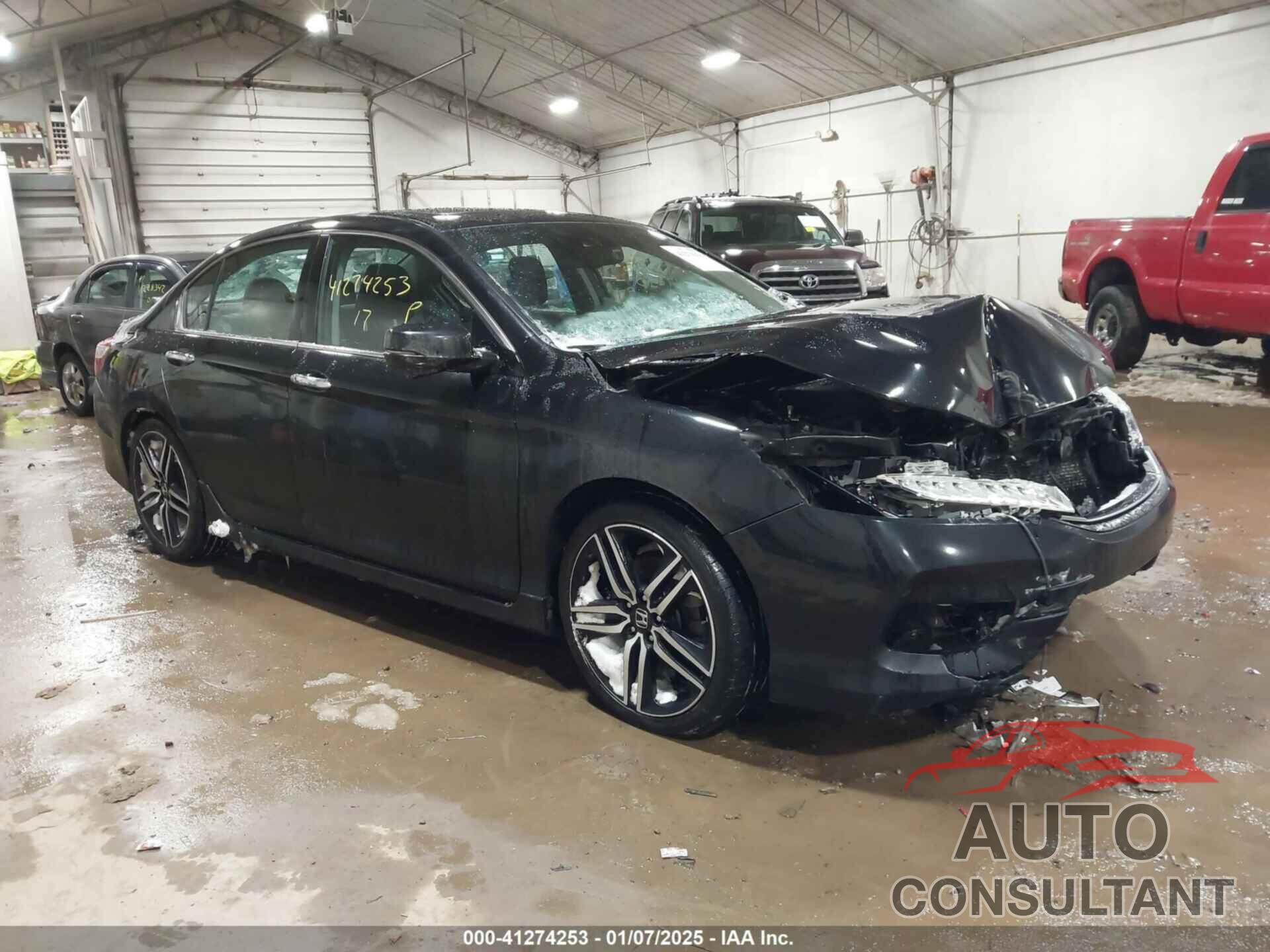 HONDA ACCORD 2017 - 1HGCR3F92HA023930