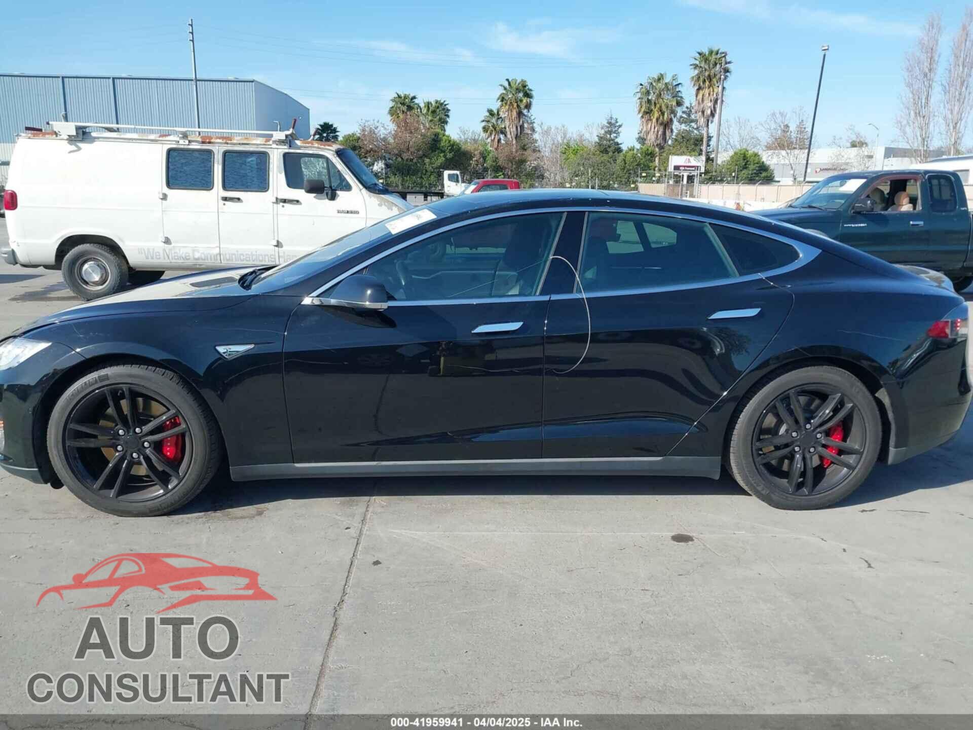 TESLA MODEL S 2014 - 5YJSA1H22EFP65530