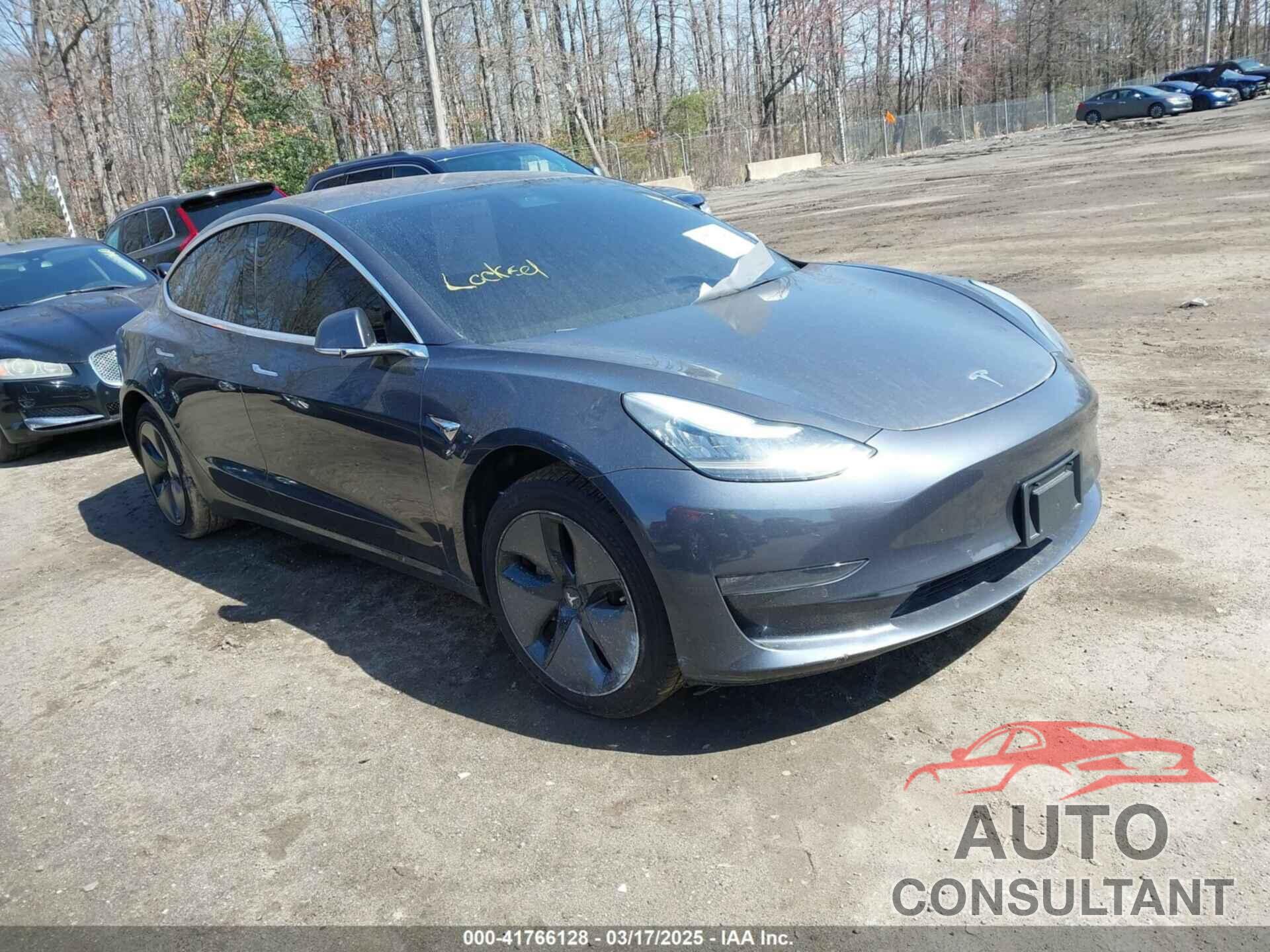 TESLA MODEL 3 2018 - 5YJ3E1EB1JF093175