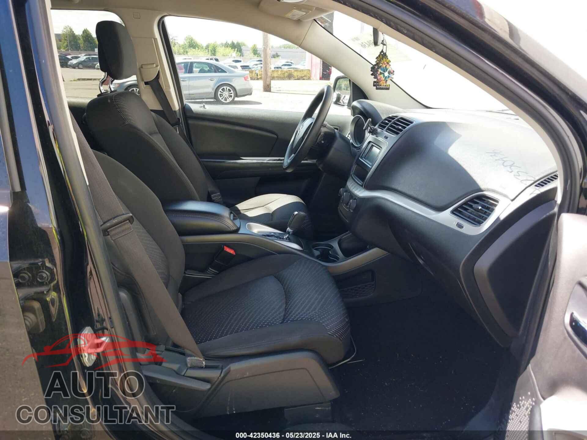 DODGE JOURNEY 2015 - 3C4PDCBB1FT702214