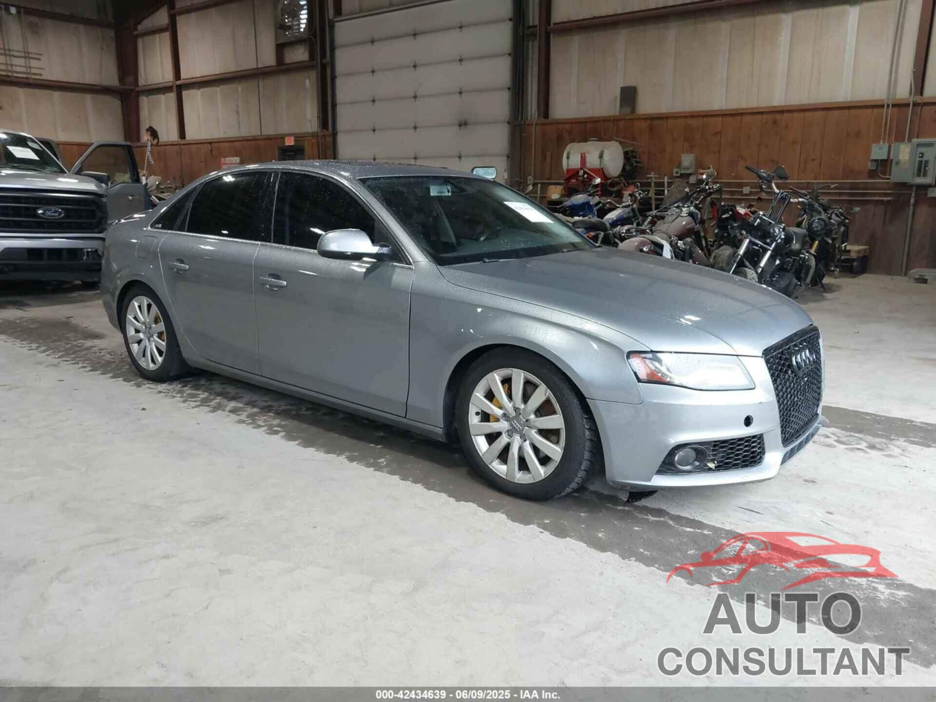 AUDI A4 2011 - WAUFFAFLXBA102688