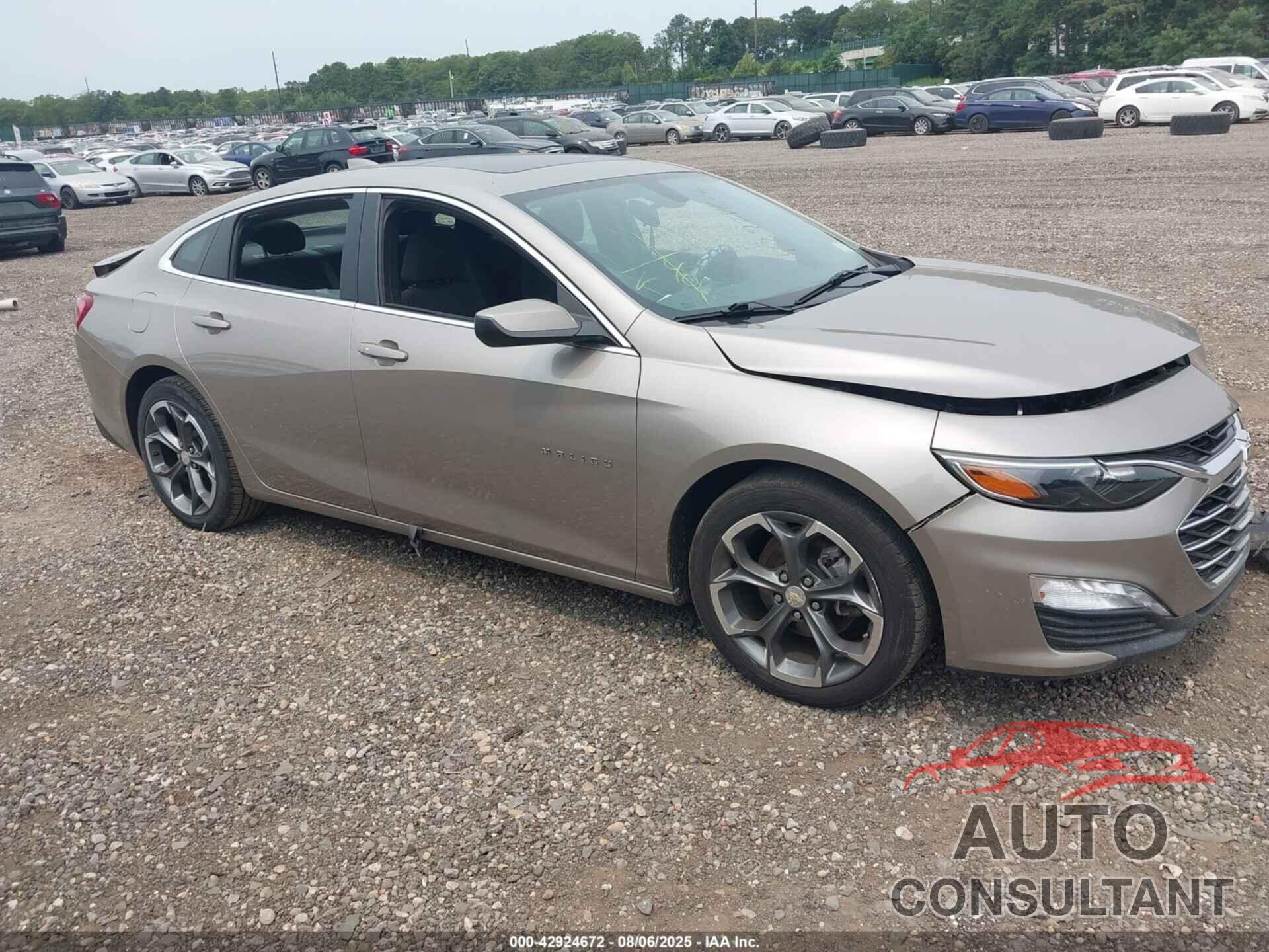 CHEVROLET MALIBU 2022 - 1G1ZD5ST1NF165794