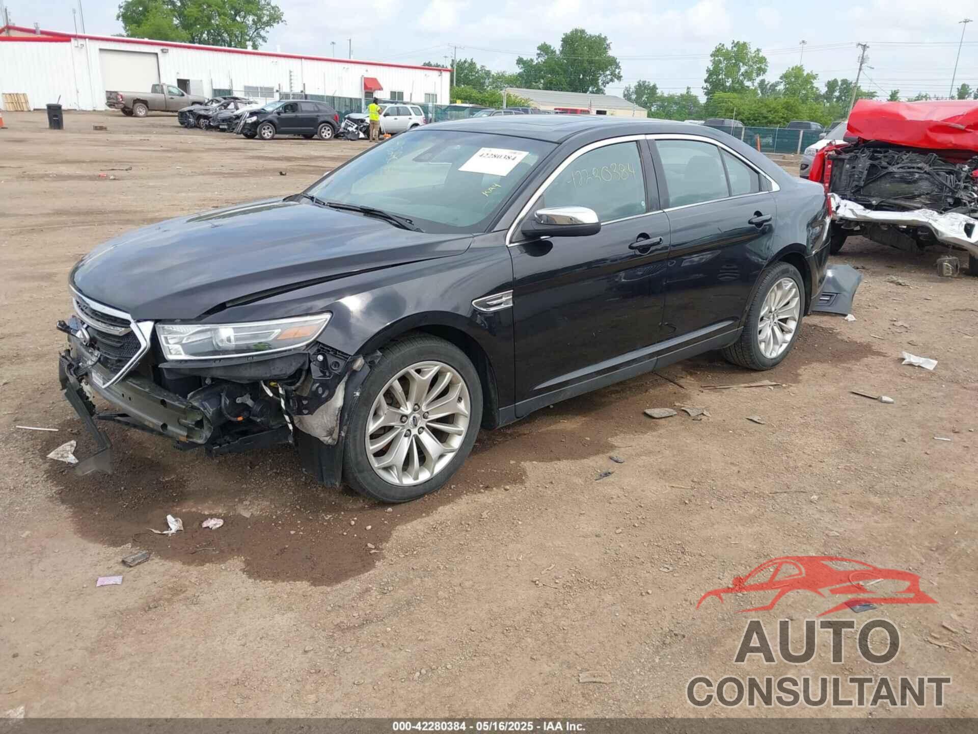 FORD TAURUS 2019 - 1FAHP2F82KG111088