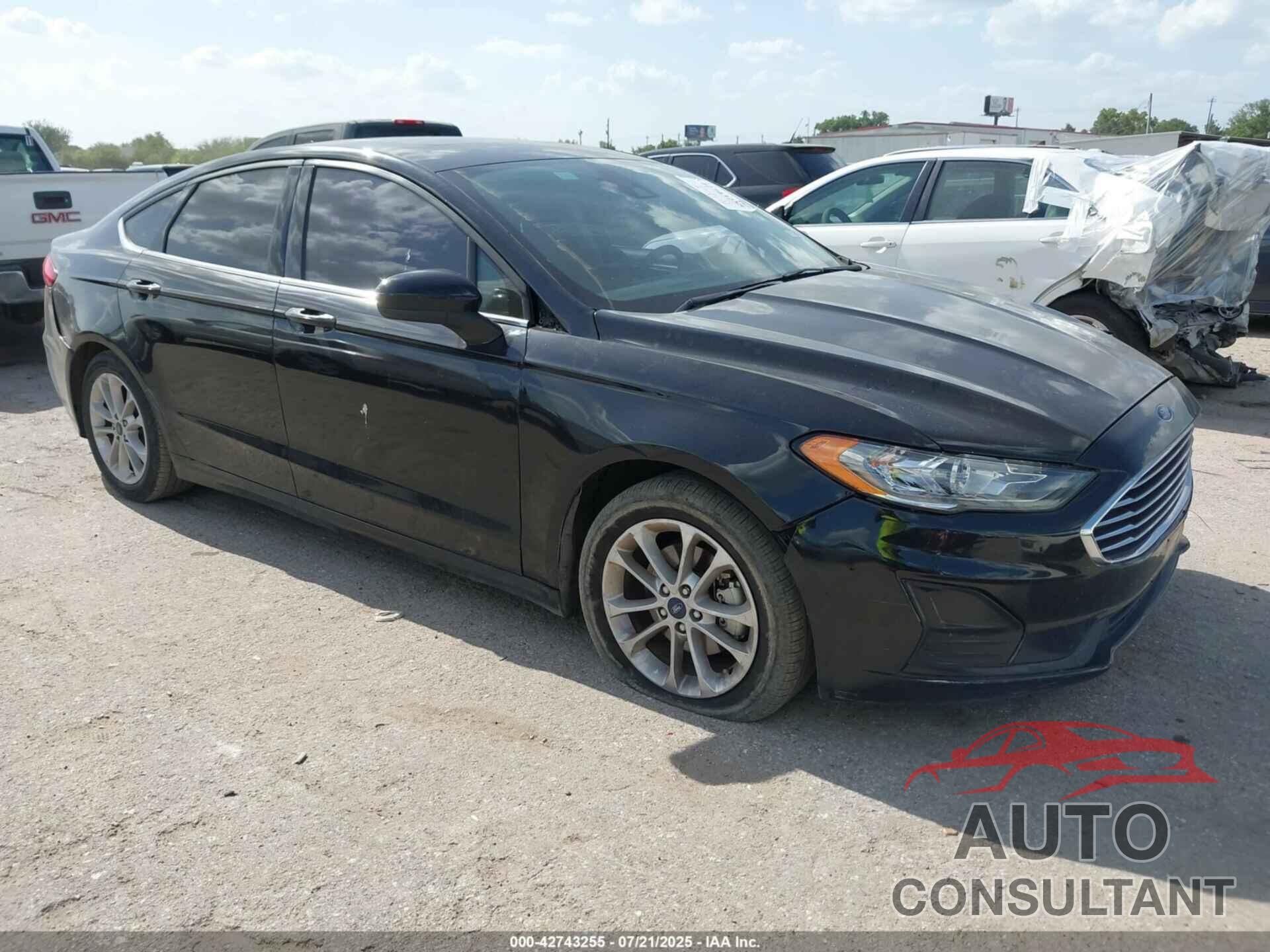 FORD FUSION HYBRID 2019 - 3FA6P0LU8KR138642