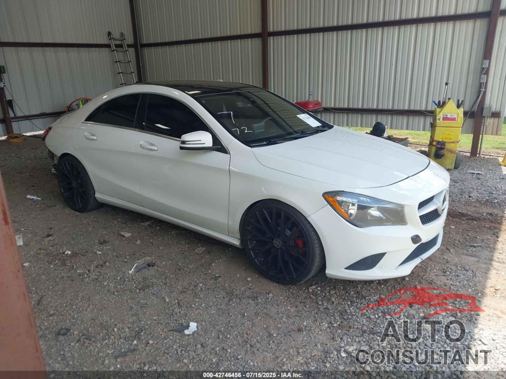 MERCEDES-BENZ CLA 250 2015 - WDDSJ4EB2FN203478