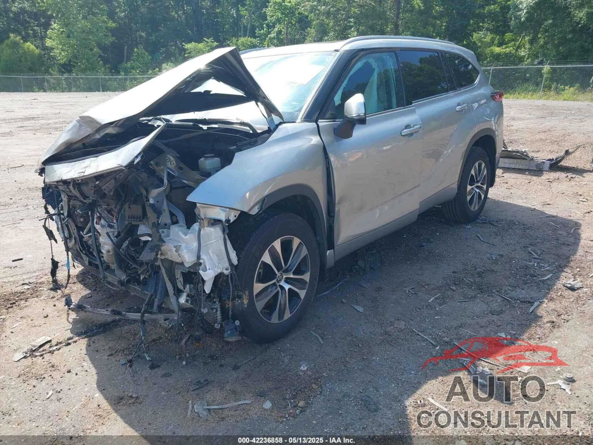 TOYOTA HIGHLANDER 2022 - 5TDGZRAH6NS092054