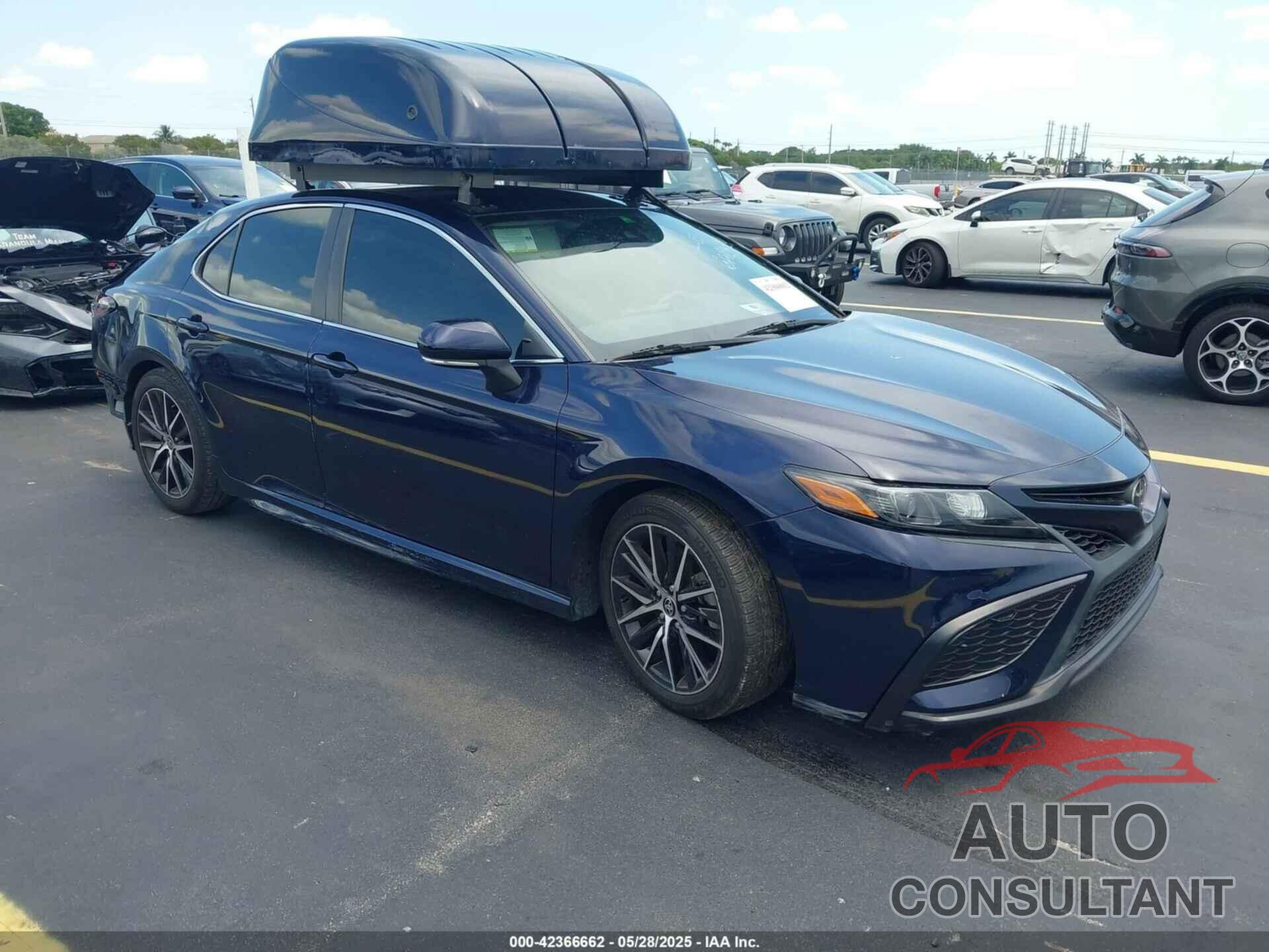 TOYOTA CAMRY 2021 - 4T1T11AK8MU493095