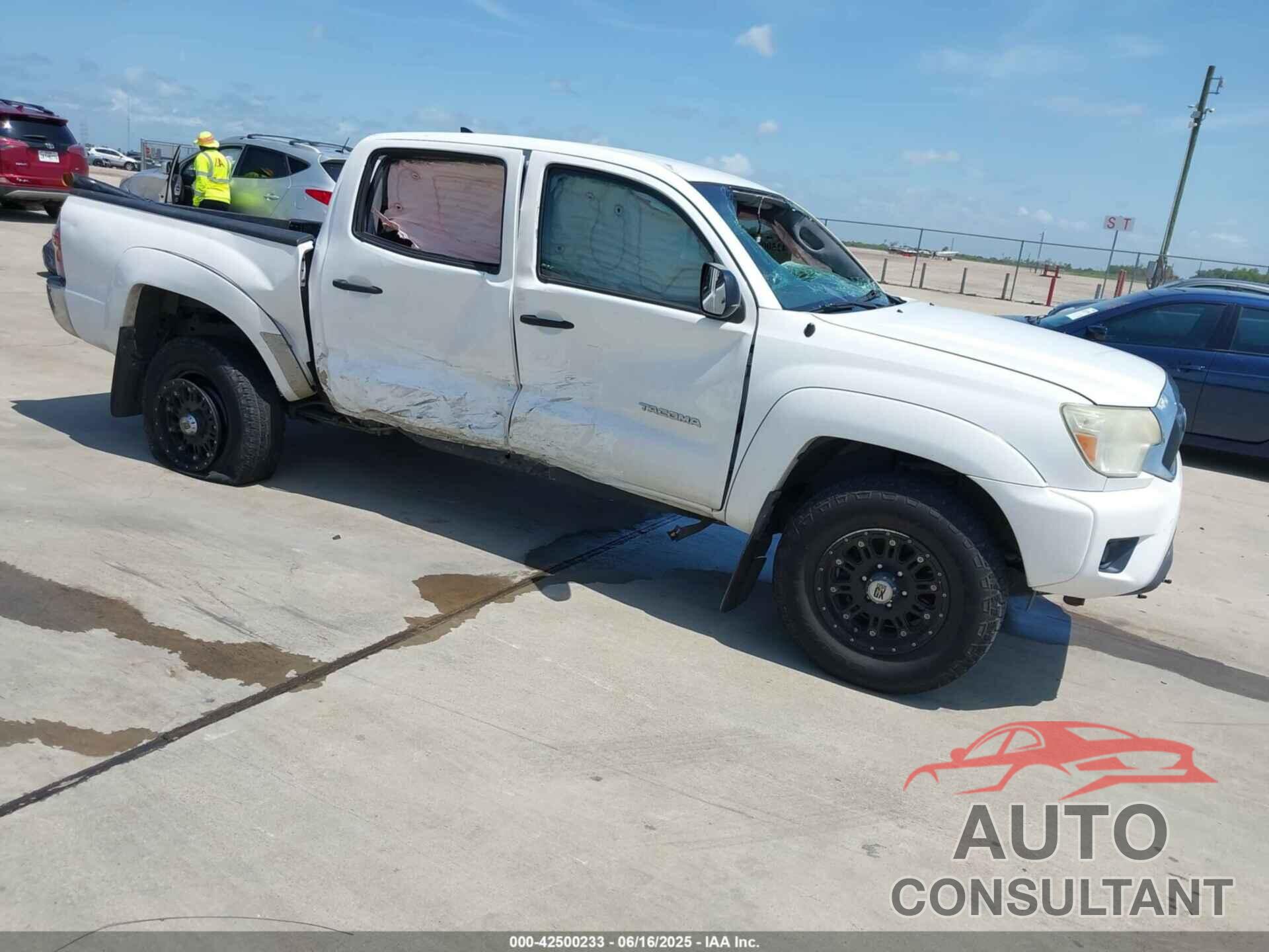 TOYOTA TACOMA 2012 - 5TFJX4GNXCX007803