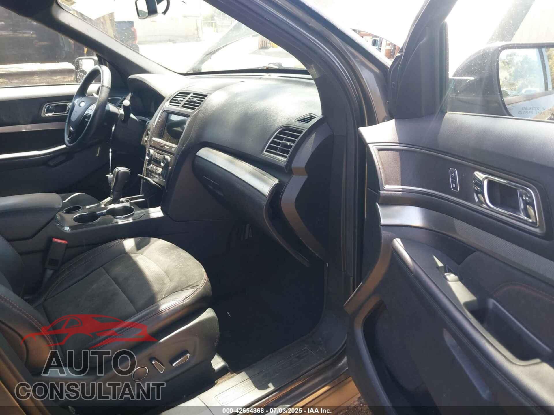 FORD EXPLORER 2018 - 1FM5K7D85JGB31809