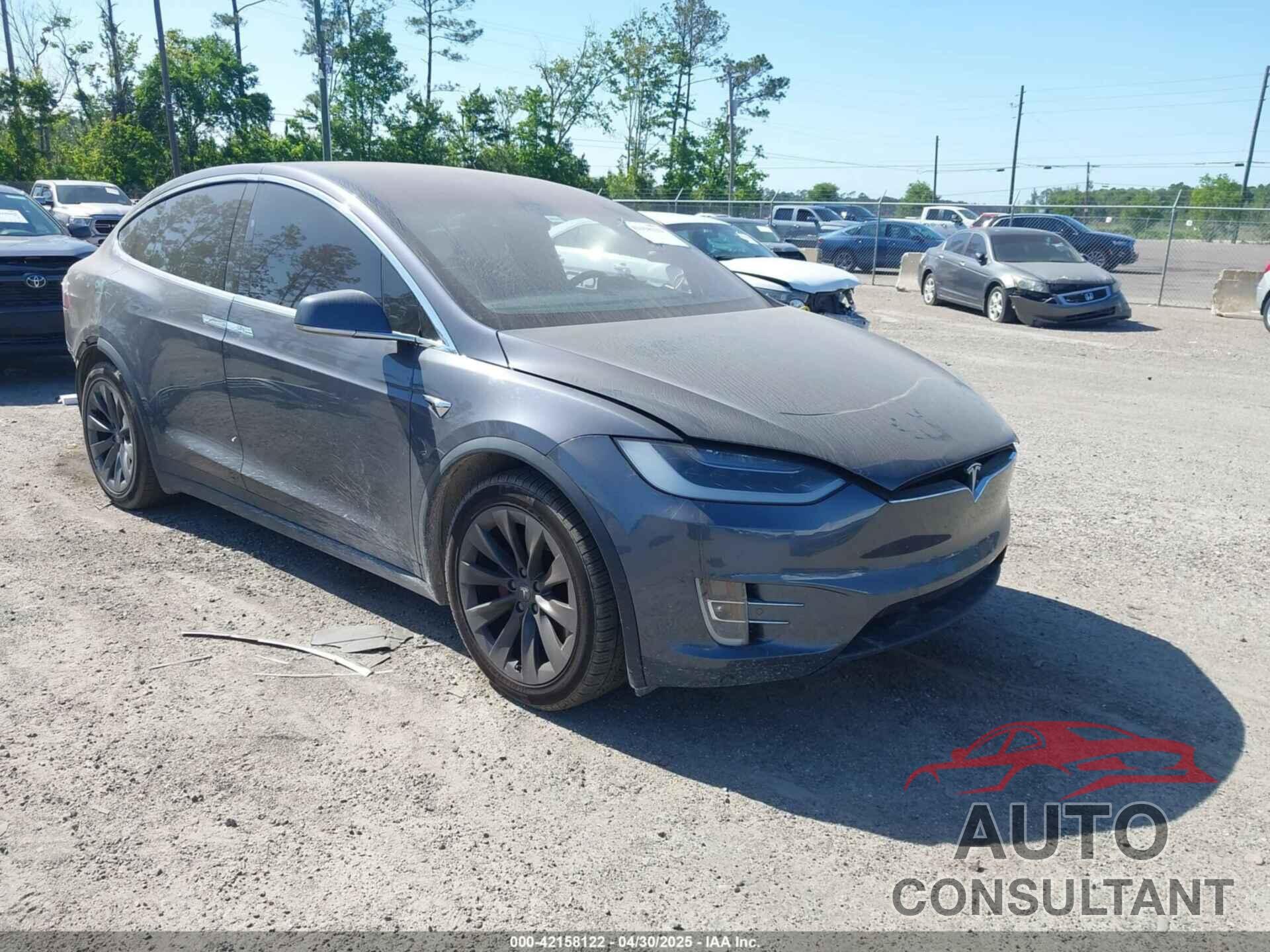 TESLA MODEL X 2018 - 5YJXCAE25JF091677