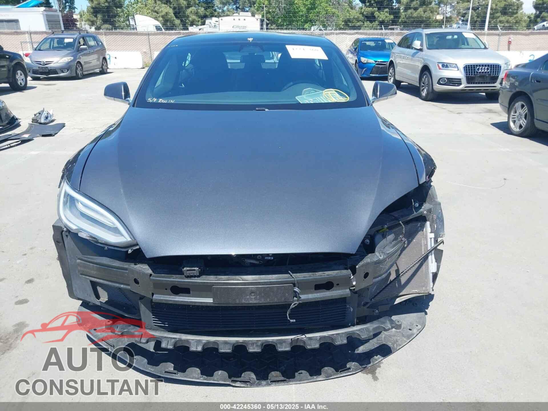 TESLA MODEL S 2017 - 5YJSA1E18HF215166