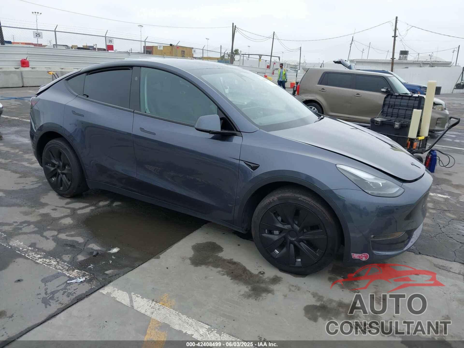 TESLA MODEL Y 2023 - 7SAYGDEE9PF881001