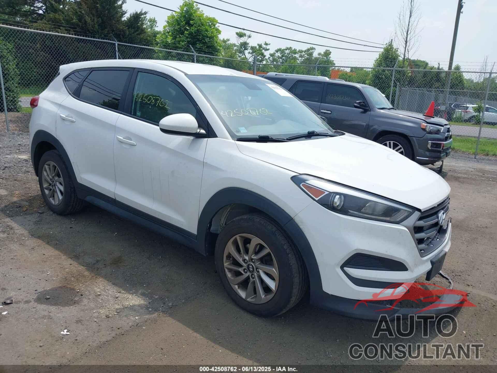 HYUNDAI TUCSON 2018 - KM8J2CA44JU676930