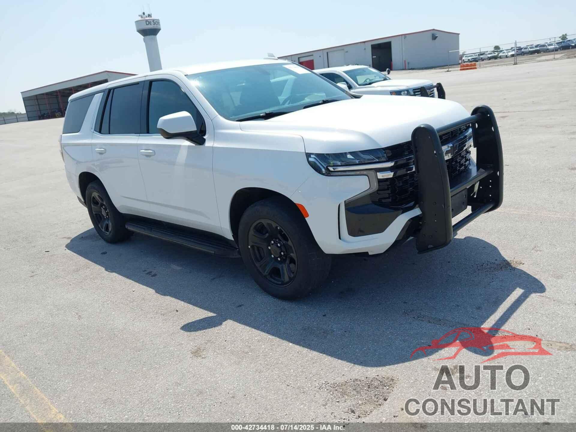 CHEVROLET TAHOE 2021 - 1GNSKLED8MR258369