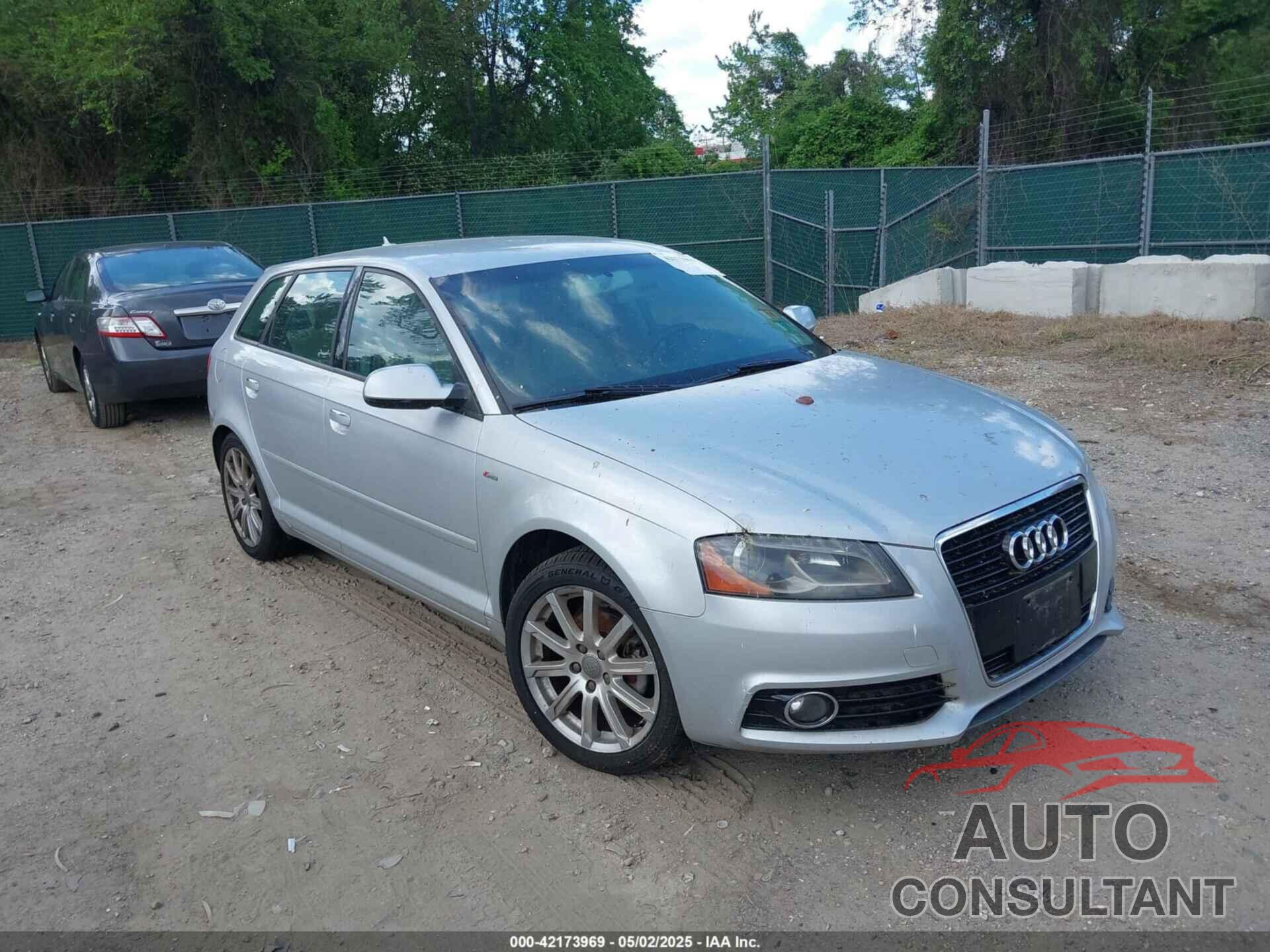 AUDI A3 2011 - WAUKJAFM9BA128754