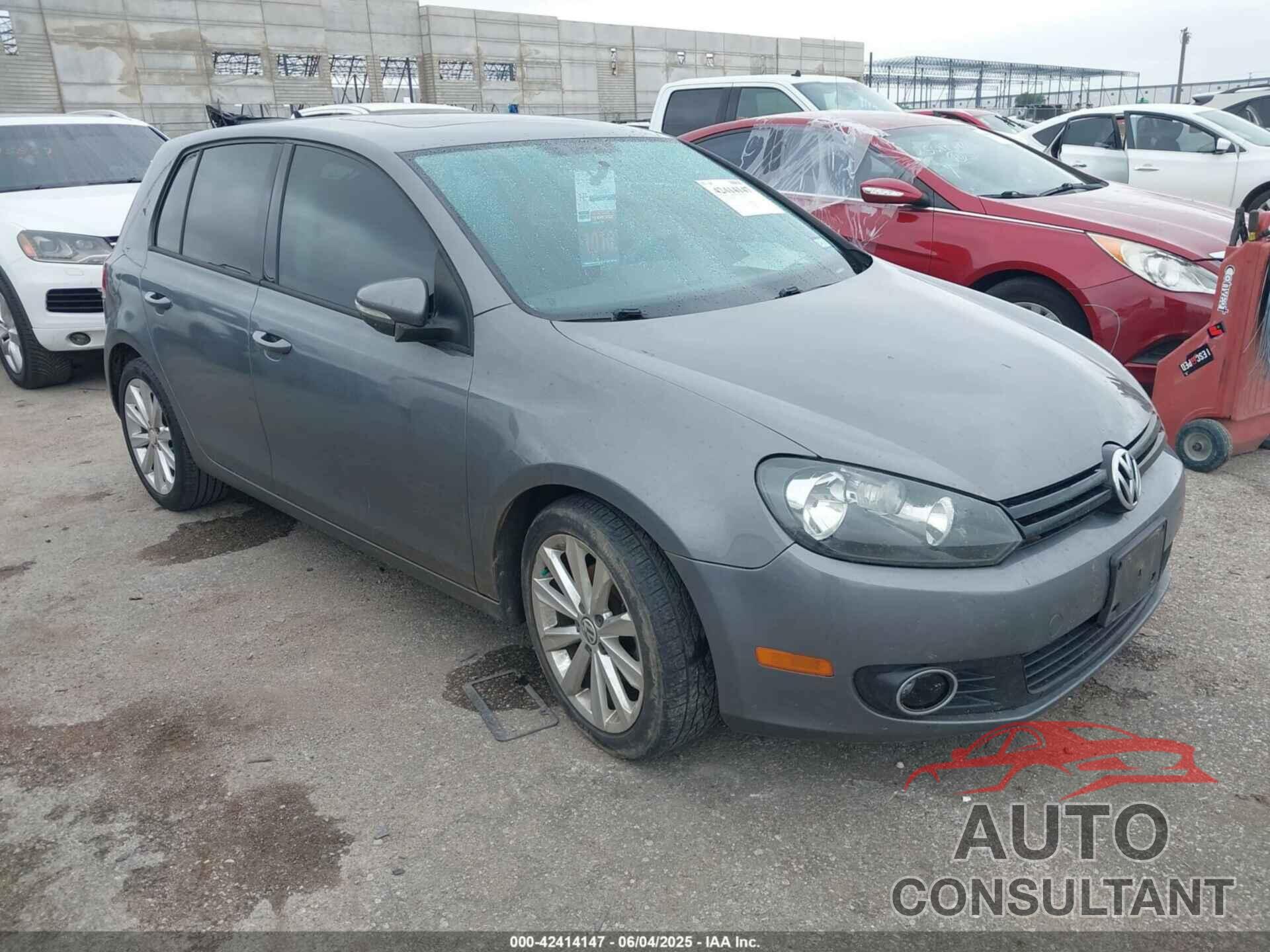 VOLKSWAGEN GOLF 2013 - WVWNM7AJ3DW121845