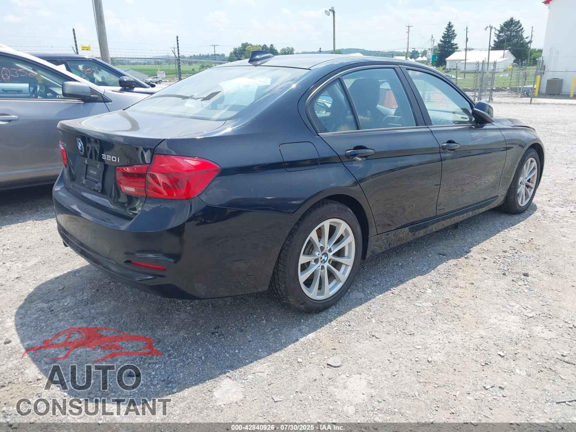 BMW 320I 2016 - WBA8E5G55GNU20057