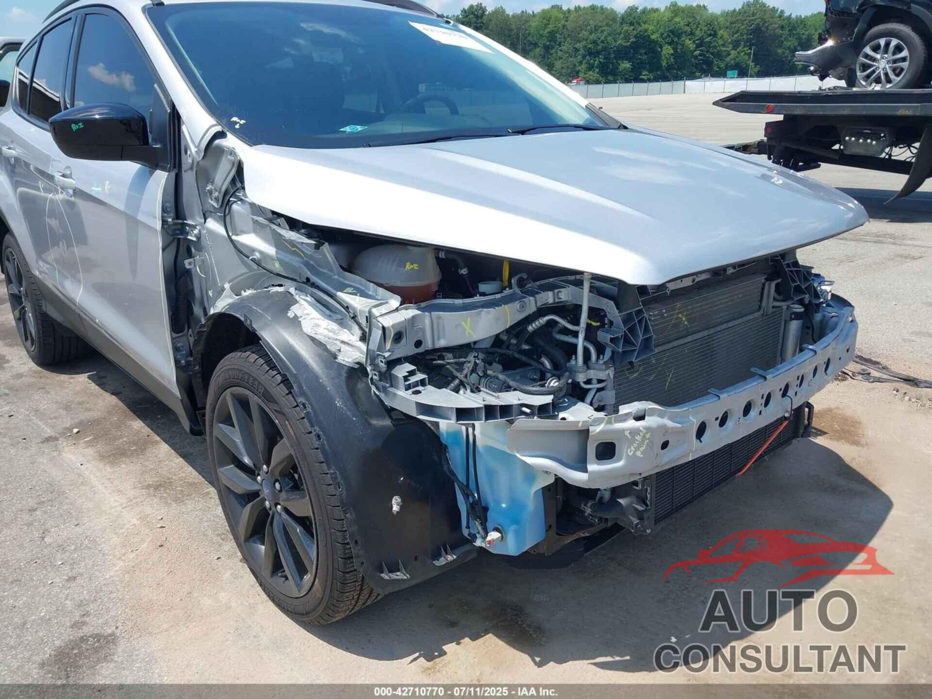 FORD ESCAPE 2018 - 1FMCU9GD3JUC46545
