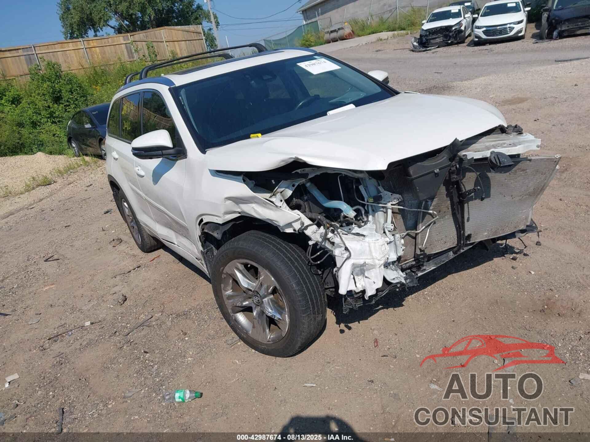 TOYOTA HIGHLANDER 2019 - 5TDDZRFH6KS706804