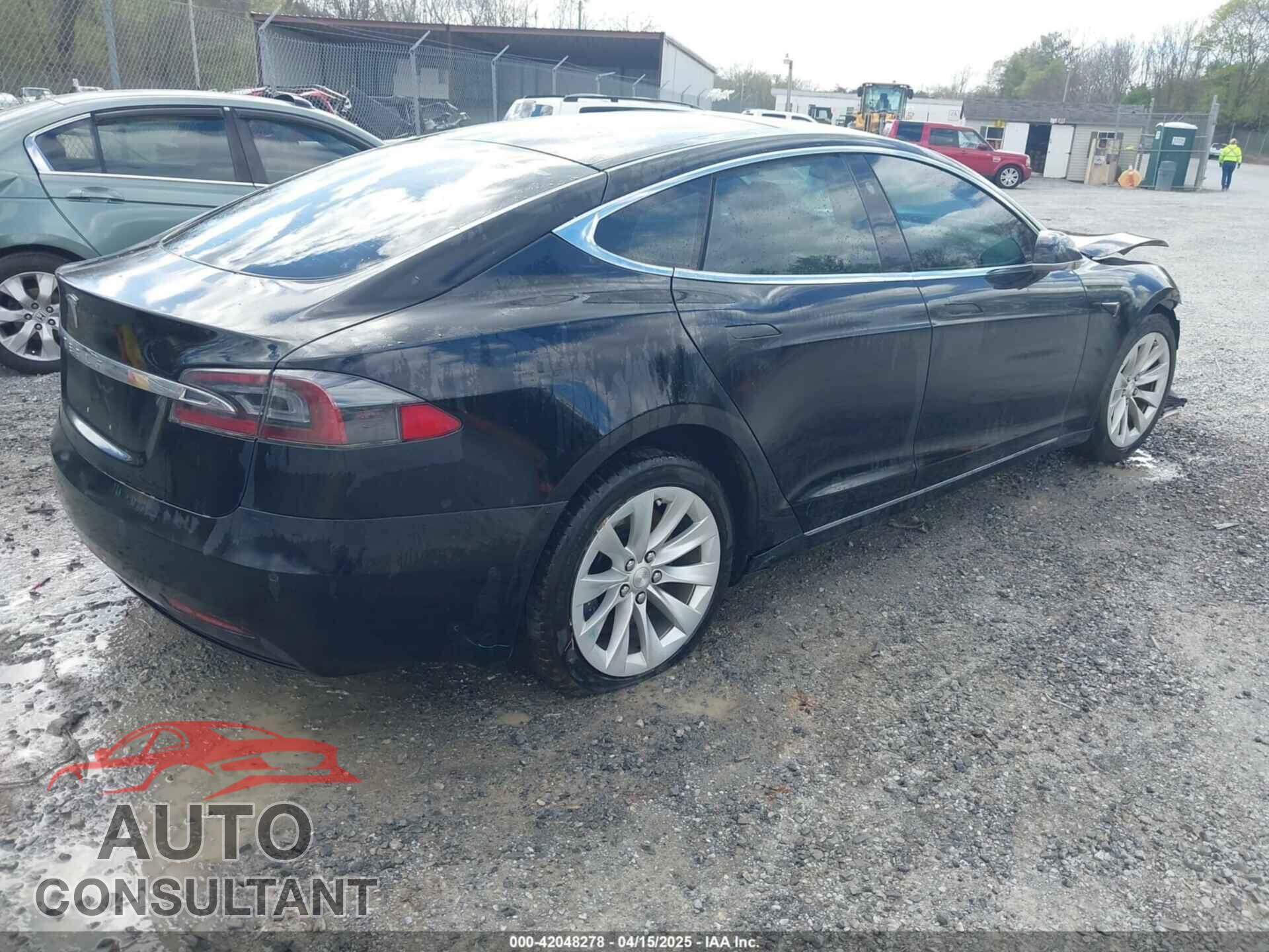 TESLA MODEL S 2017 - 5YJSA1E1XHF210843