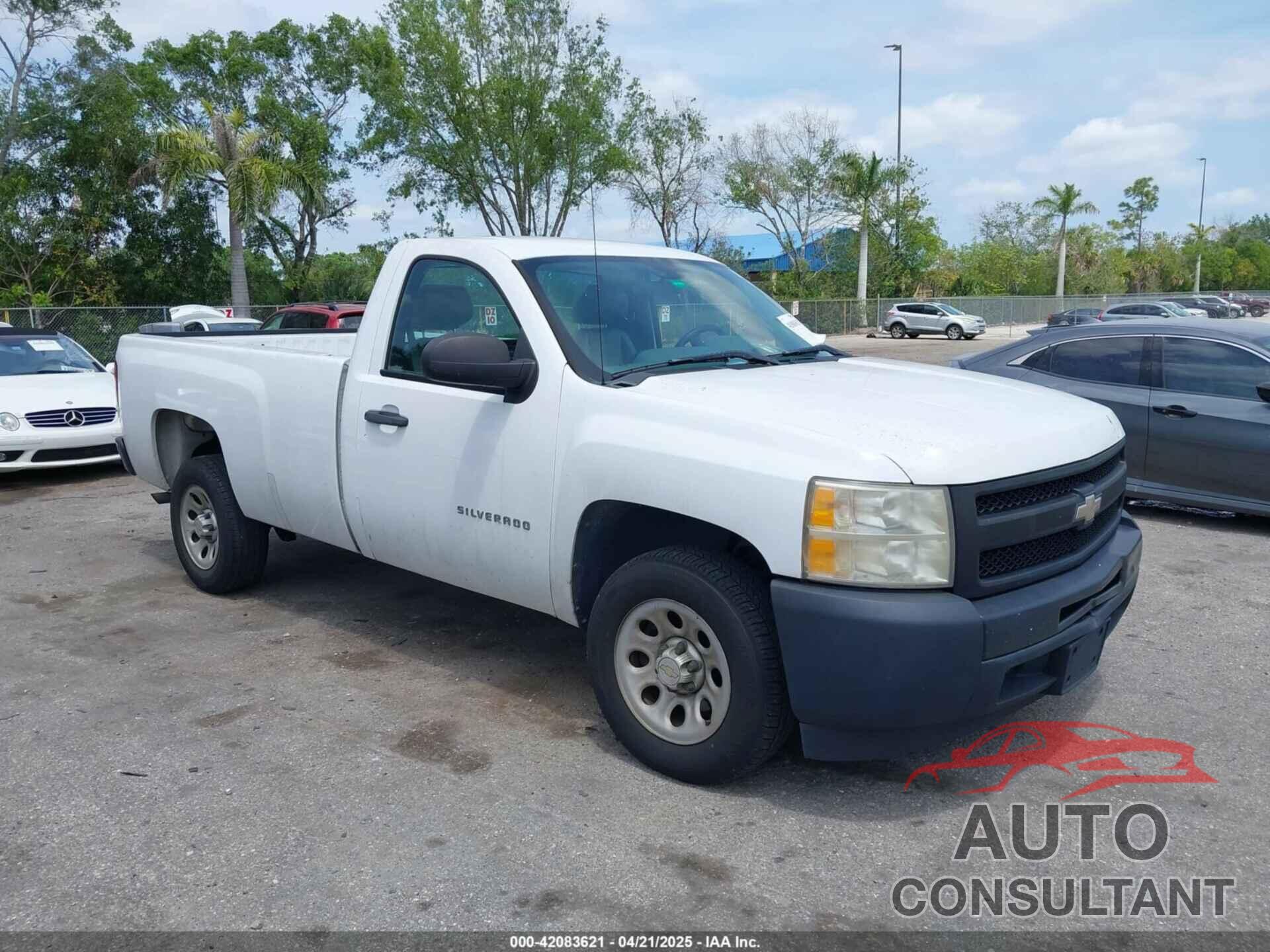 CHEVROLET SILVERADO 1500 2011 - 1GCNCPEX2BZ206317