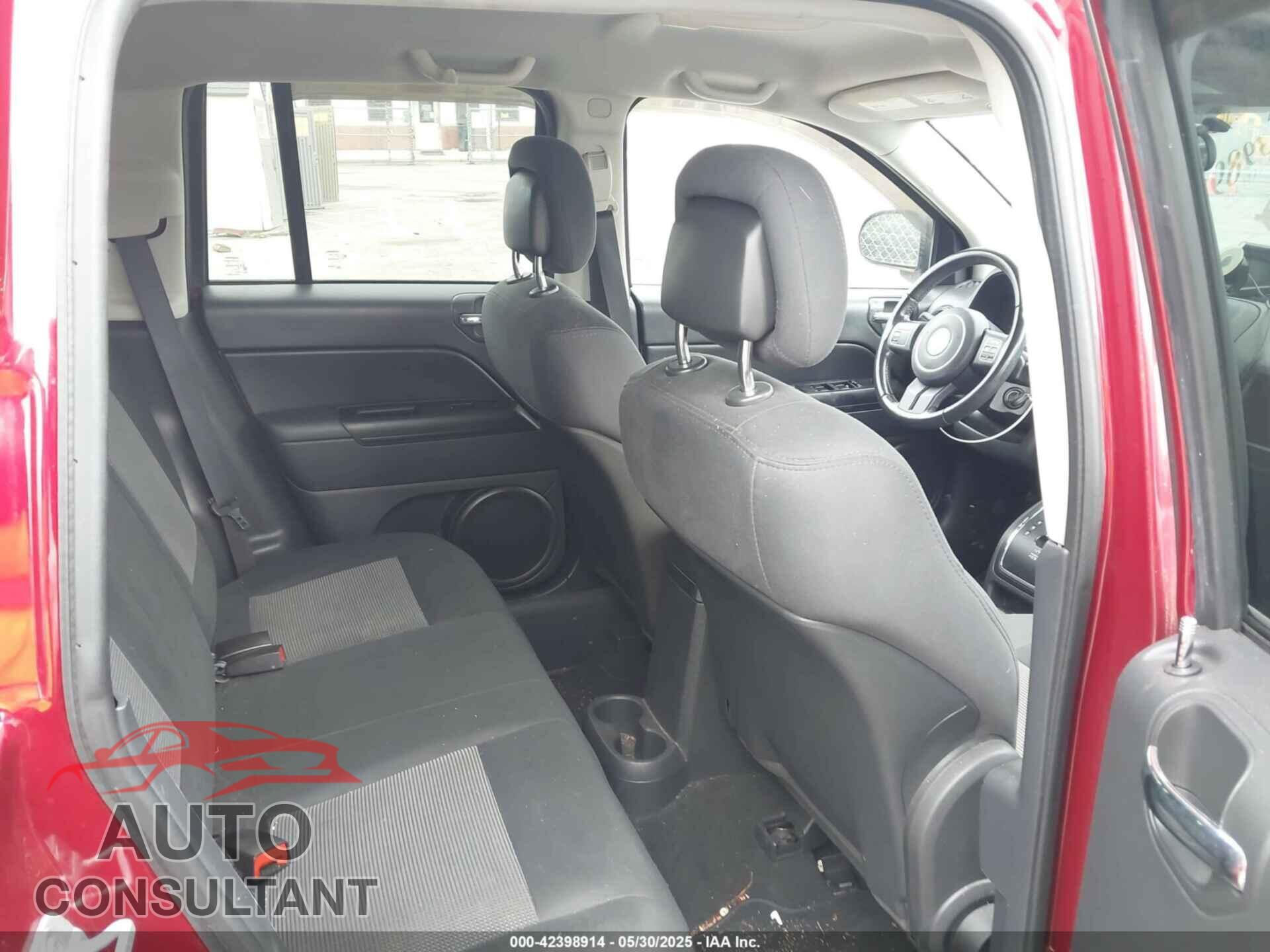 JEEP COMPASS 2011 - 1J4NF1FB3BD176095