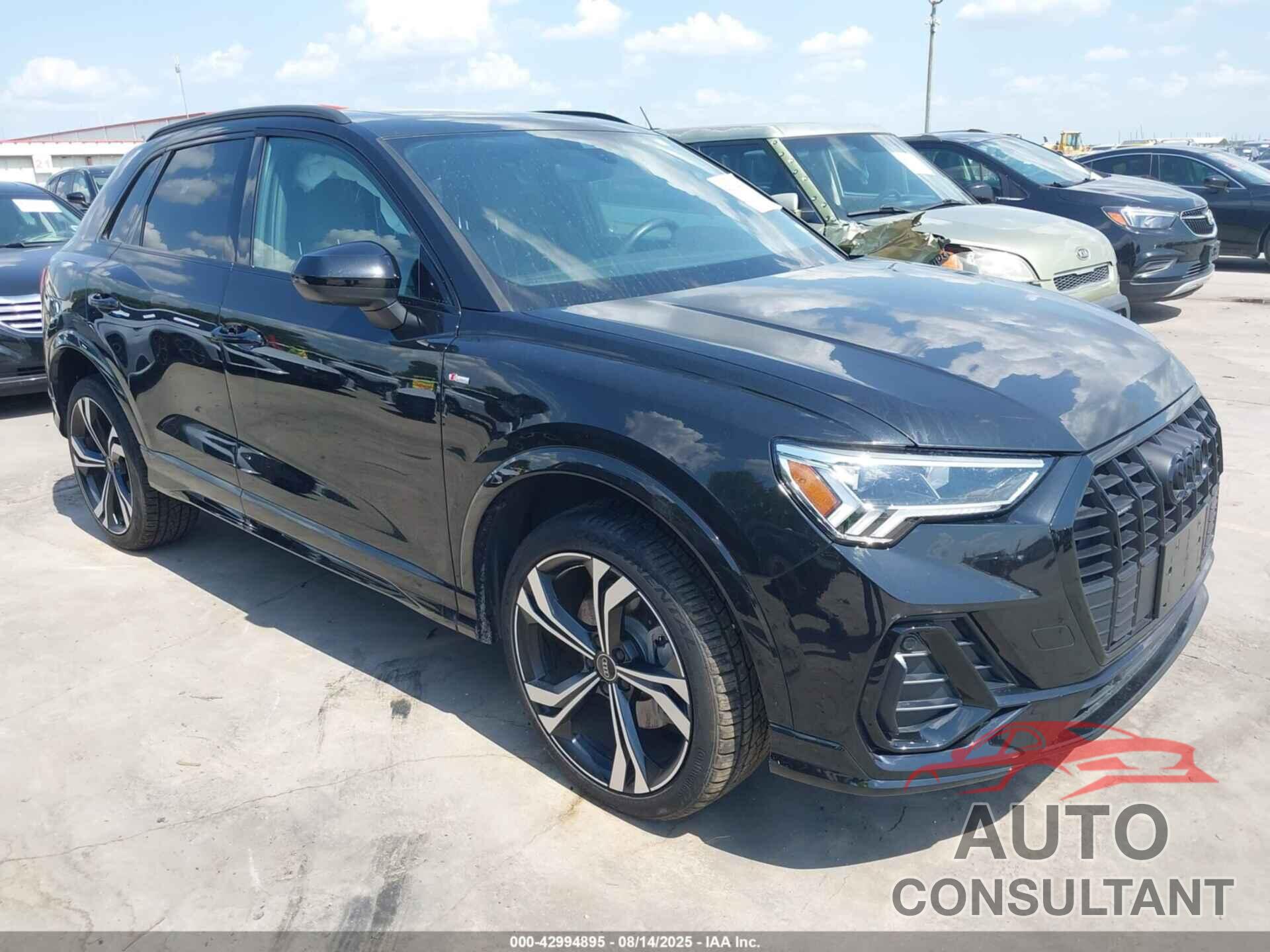 AUDI Q3 2023 - WA1EECF37P1121178