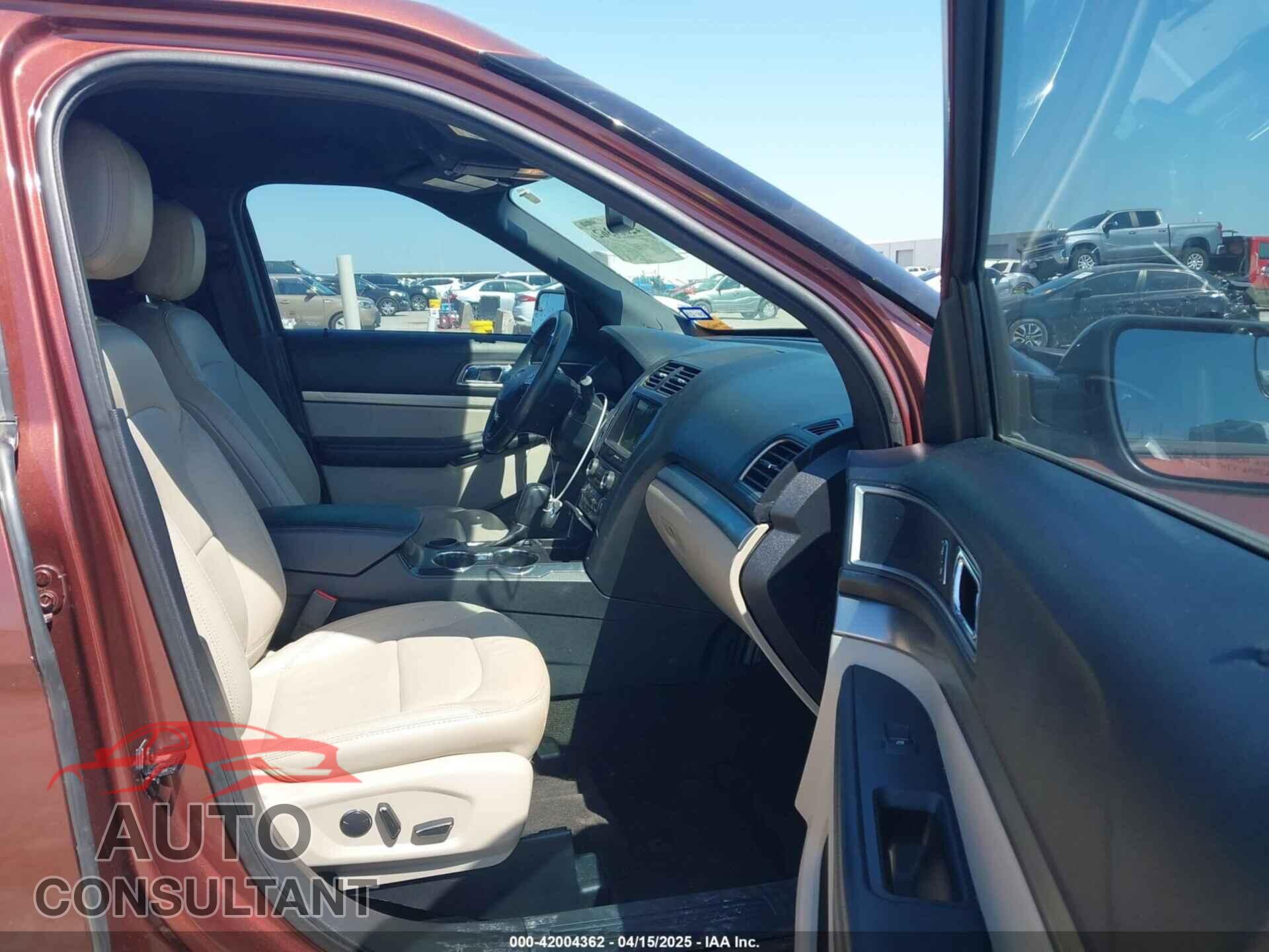 FORD EXPLORER 2018 - 1FM5K7D88JGB17094