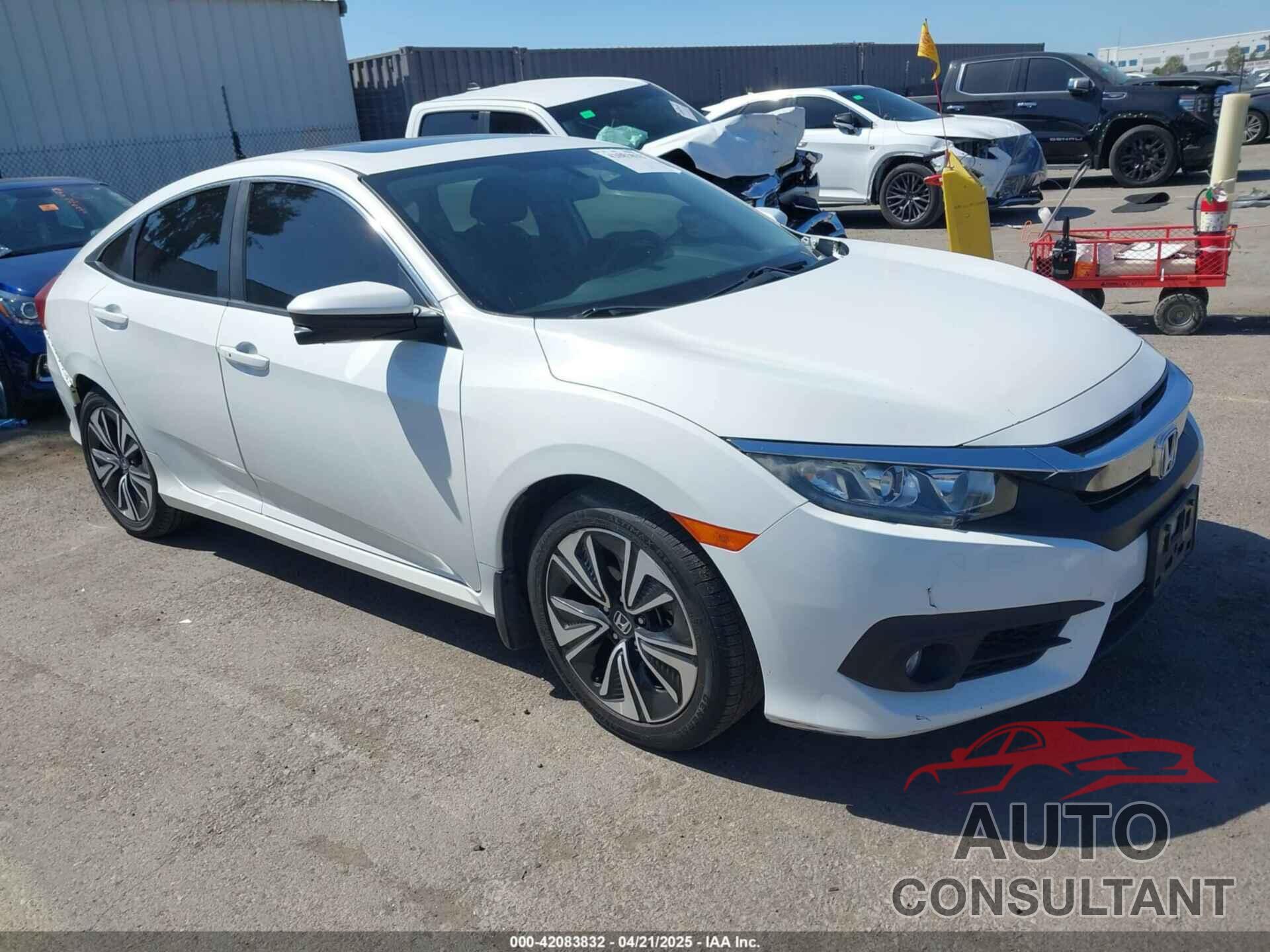 HONDA CIVIC 2018 - JHMFC1F79JX039141